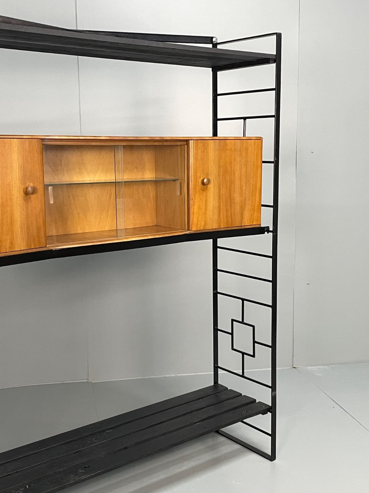 Vintage Modular Shelving Unit Walnut Cabinet Ladderax Style Black EB11043 MWOO5