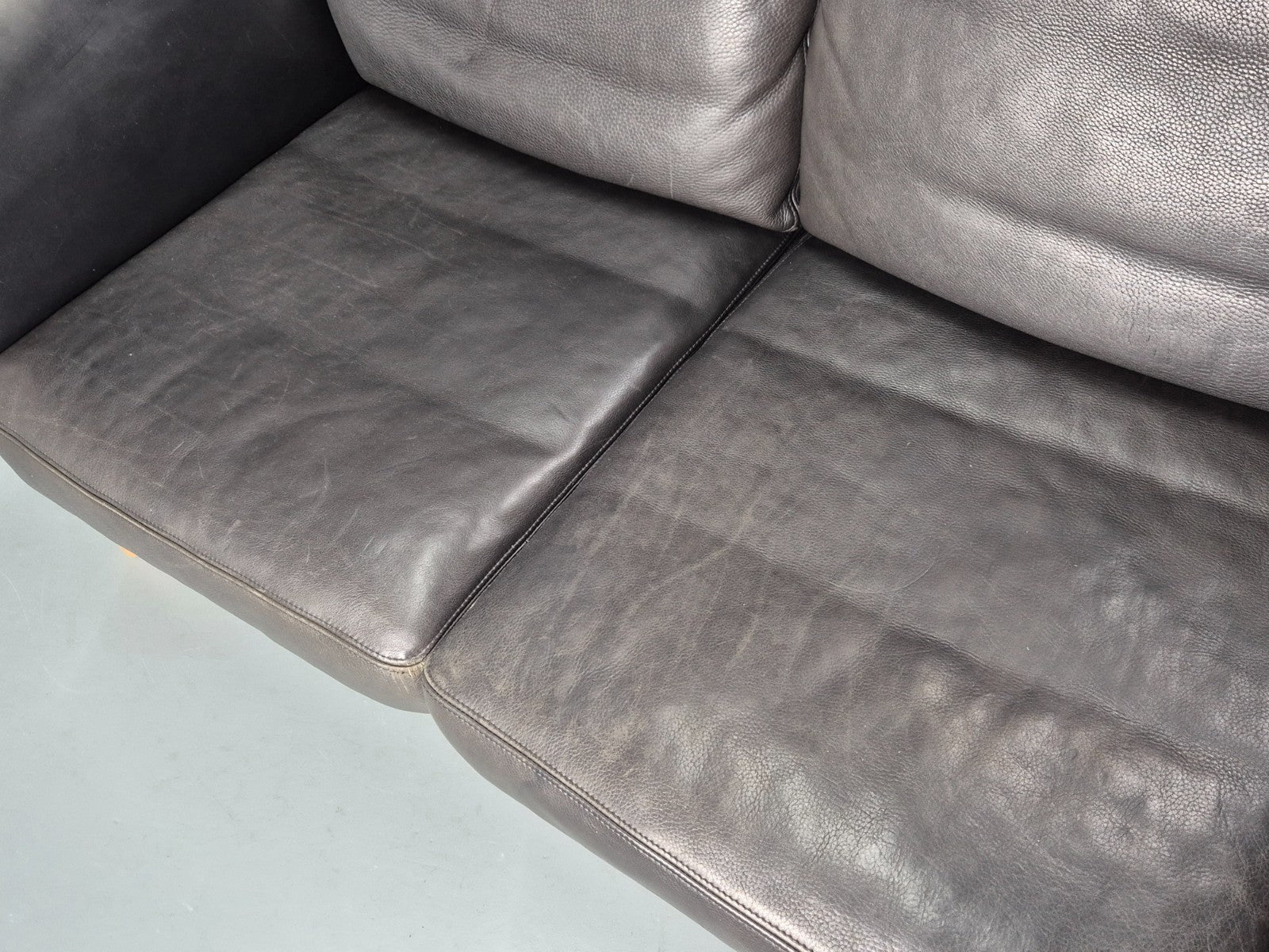 Vintage Danish Two Seater Leather Sofa Quality Feather Filled Retro EB11643 M2SS15