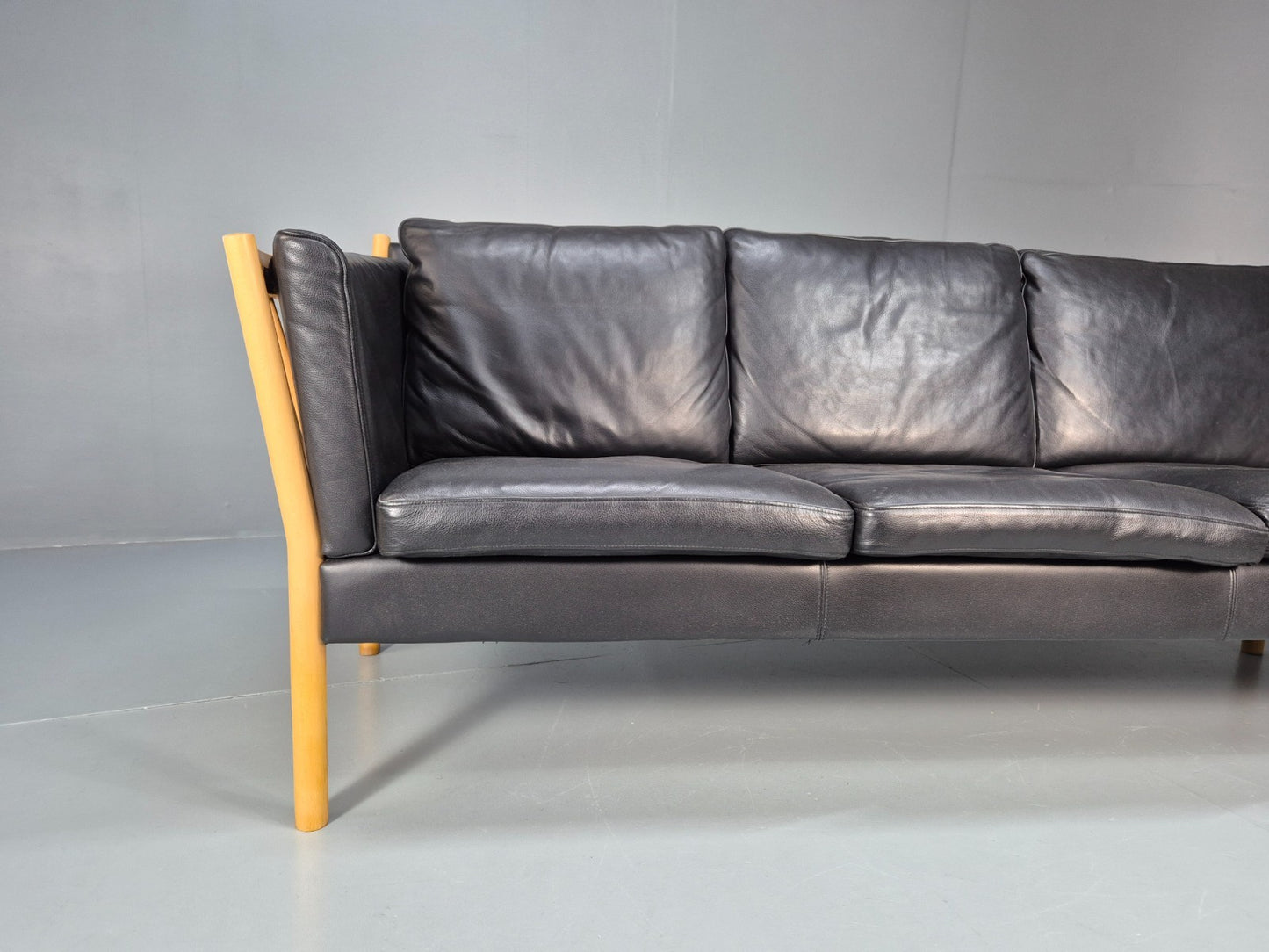 Mid Century Three Seater Sofa Beech Ends Black Leather 1980s Retro EB10399 M3SS3