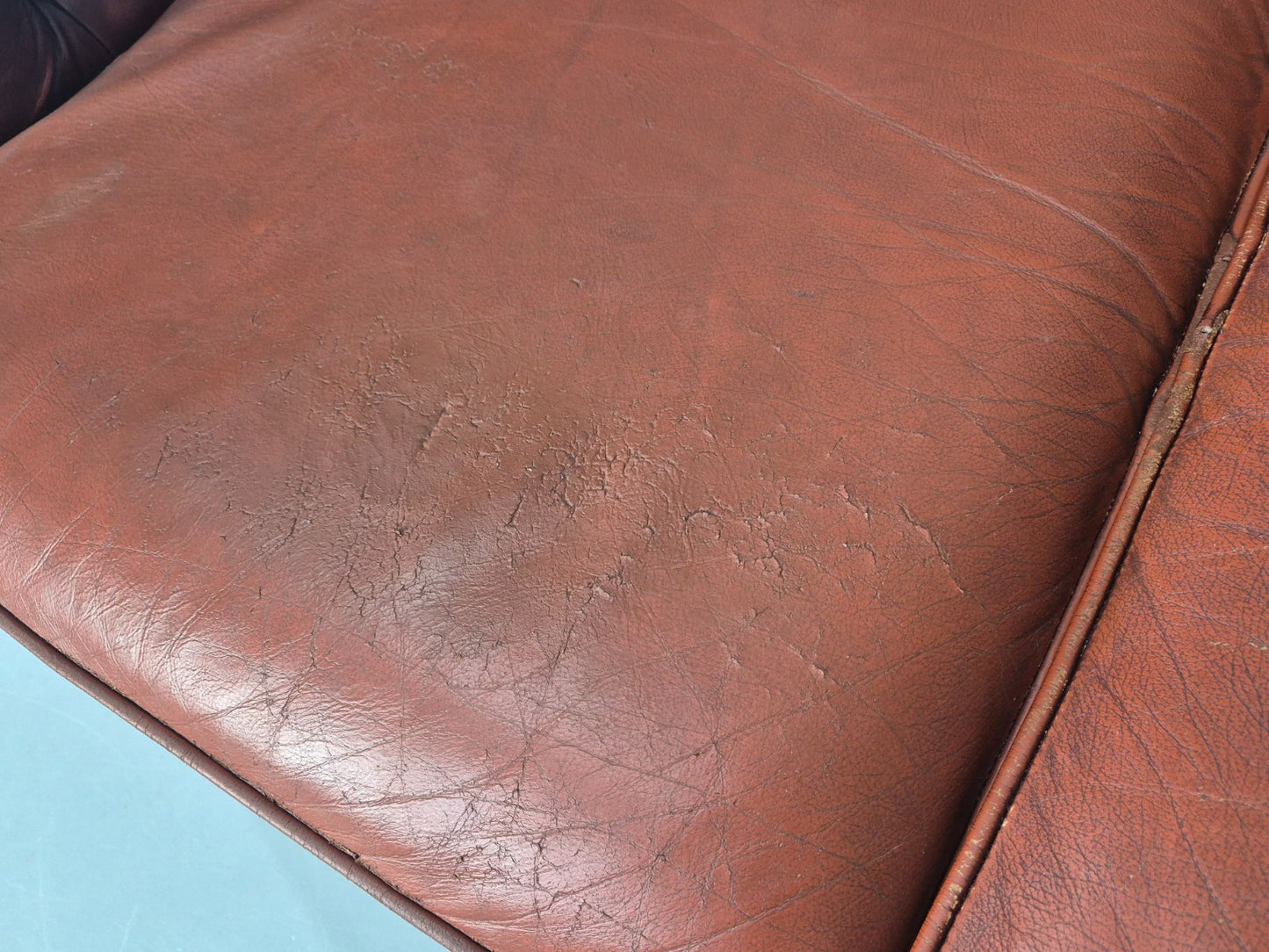 3 Seater Chesterfield Sofa Red Leather Studded Vintage EB11021 VCHE16