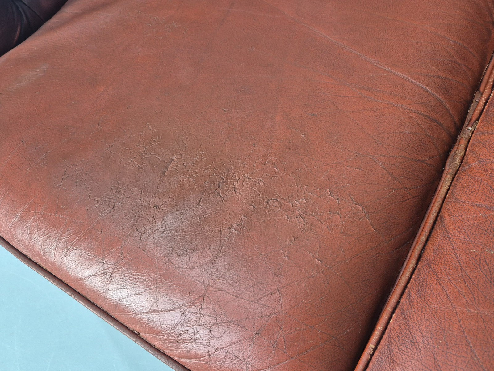 3 Seater Chesterfield Sofa Red Leather Studded Vintage EB11021 VCHE16