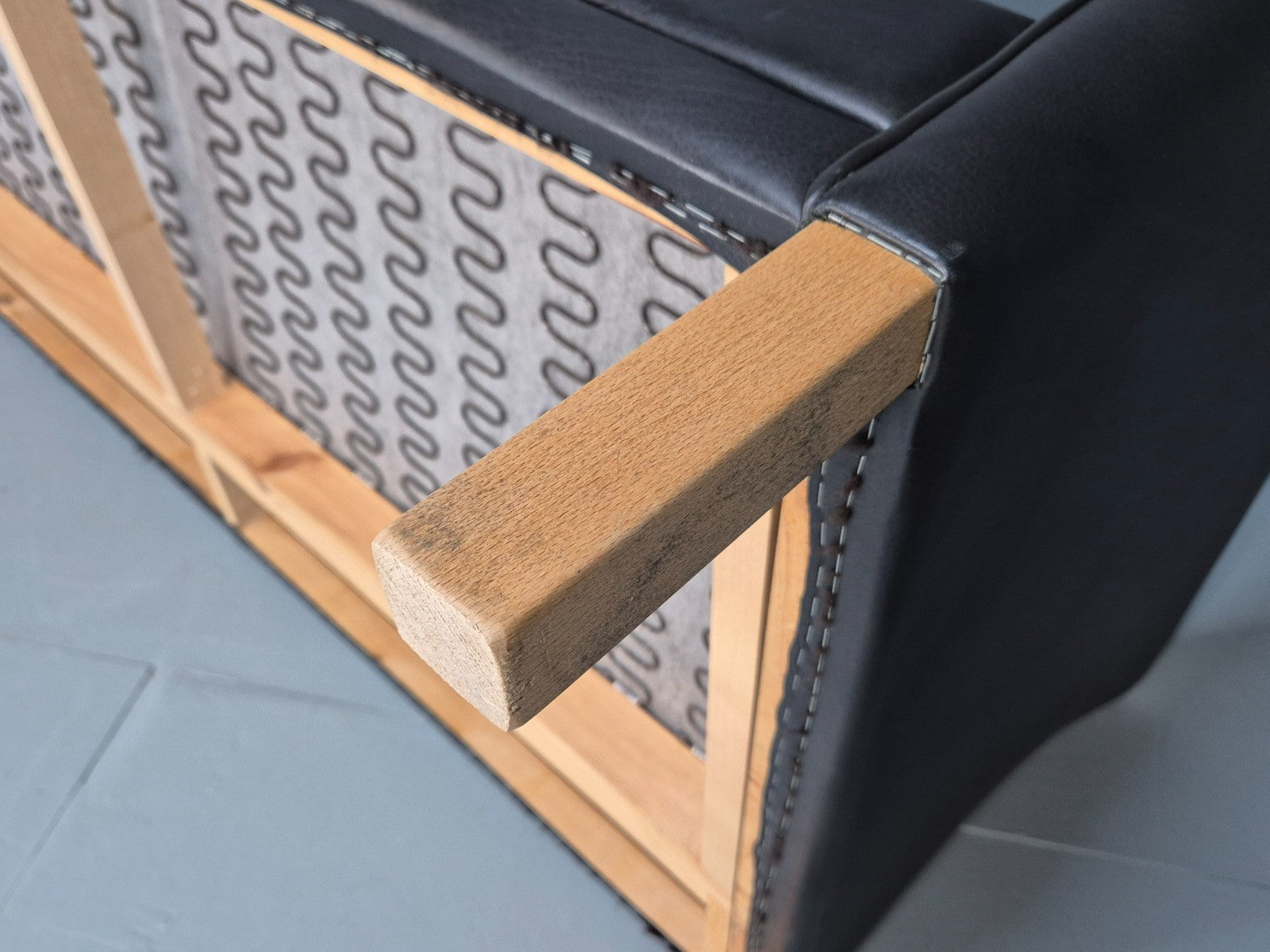 2 Seat Sofa Vintage Danish Black Leather 1970s Retro MId Century EB10112 M2SS8