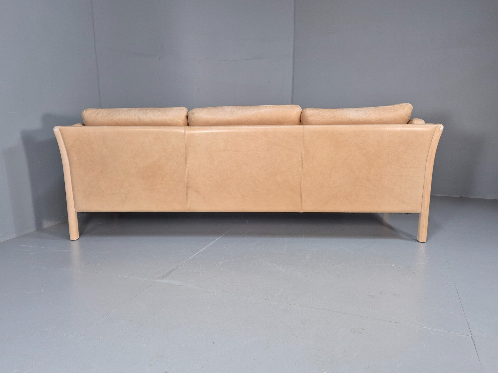Vintage danish Tan Leather 3 Seat Sofa Wooden Ends Mogens Hansen MCM EB9083 M3SS - UKDK FURNITURE