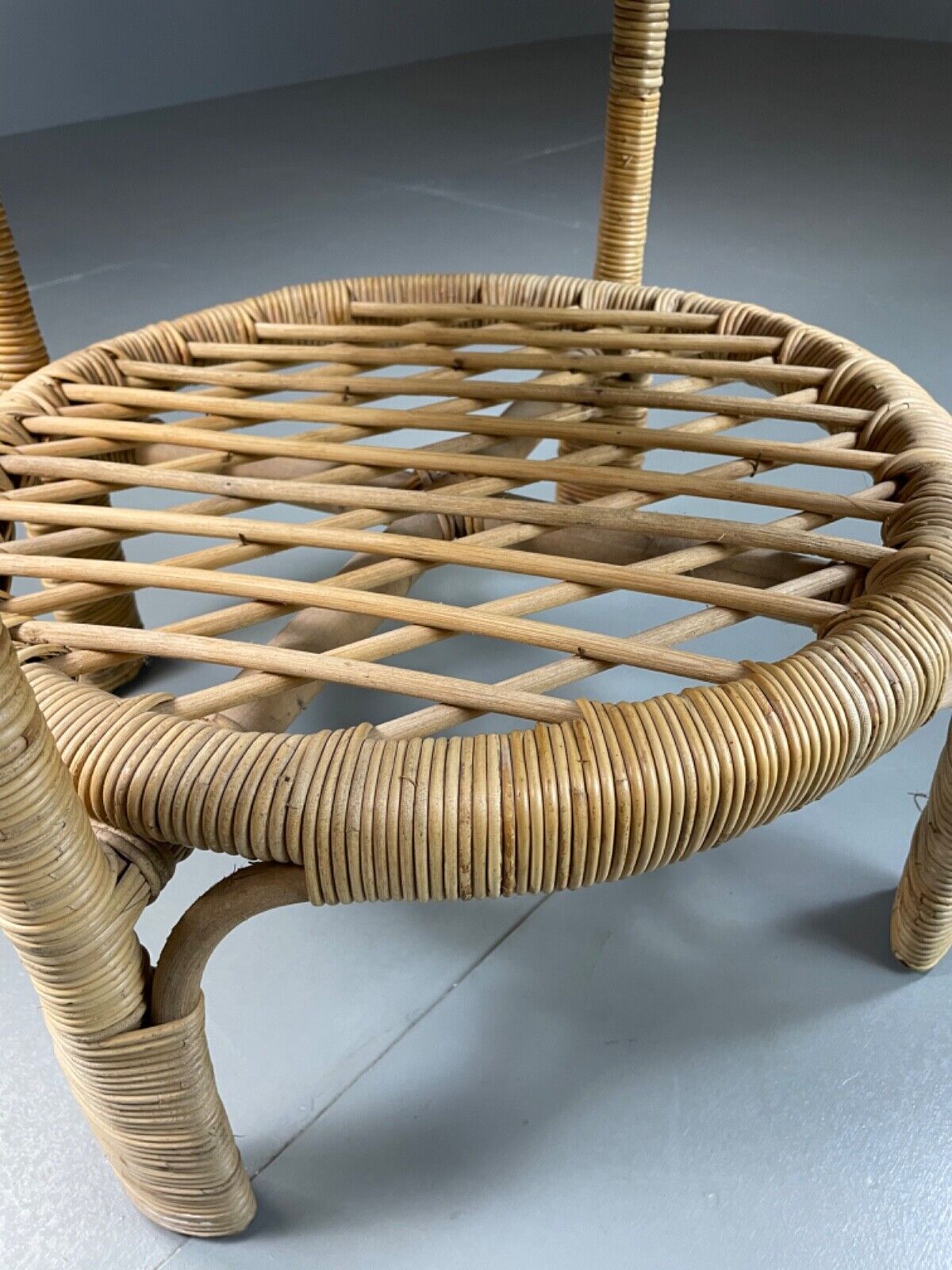 EB5299 Wicker 2 tier Circular Side/ Lamp Table, Retro, Vintage VWOO - UKDK FURNITURE