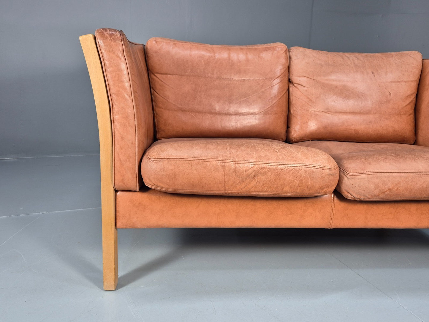 Mid Century Stouby Two Seater Settee Beech Ends Retro 1970s EB10097 M2SS2