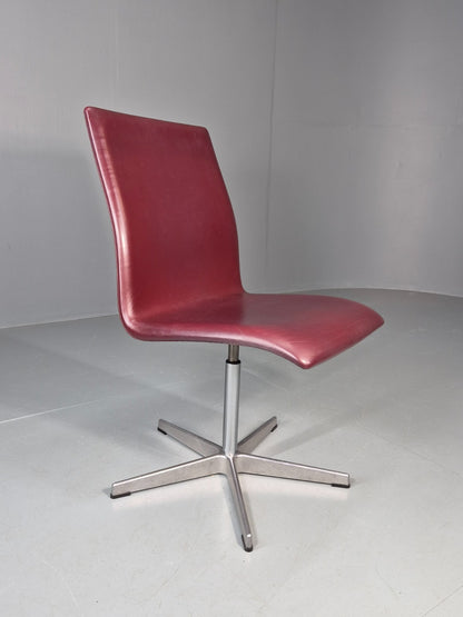 Vintage Fritz Hansen Oxford Chair Arne Jacobsen Design 2004 MCM EB11750 MSWI5
