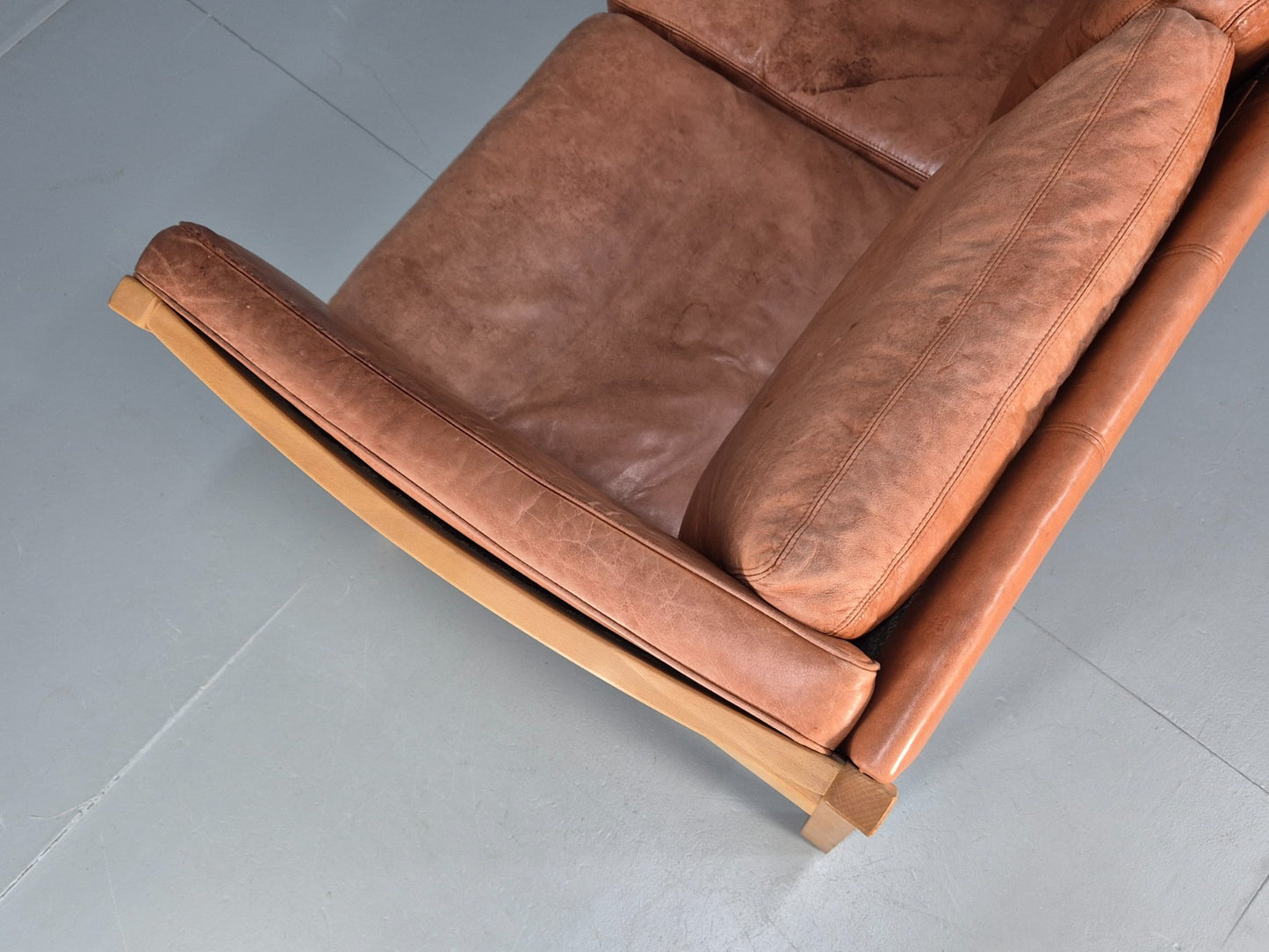 Mid Century Stouby Two Seater Settee Beech Ends Retro 1970s EB10097 M2SS19