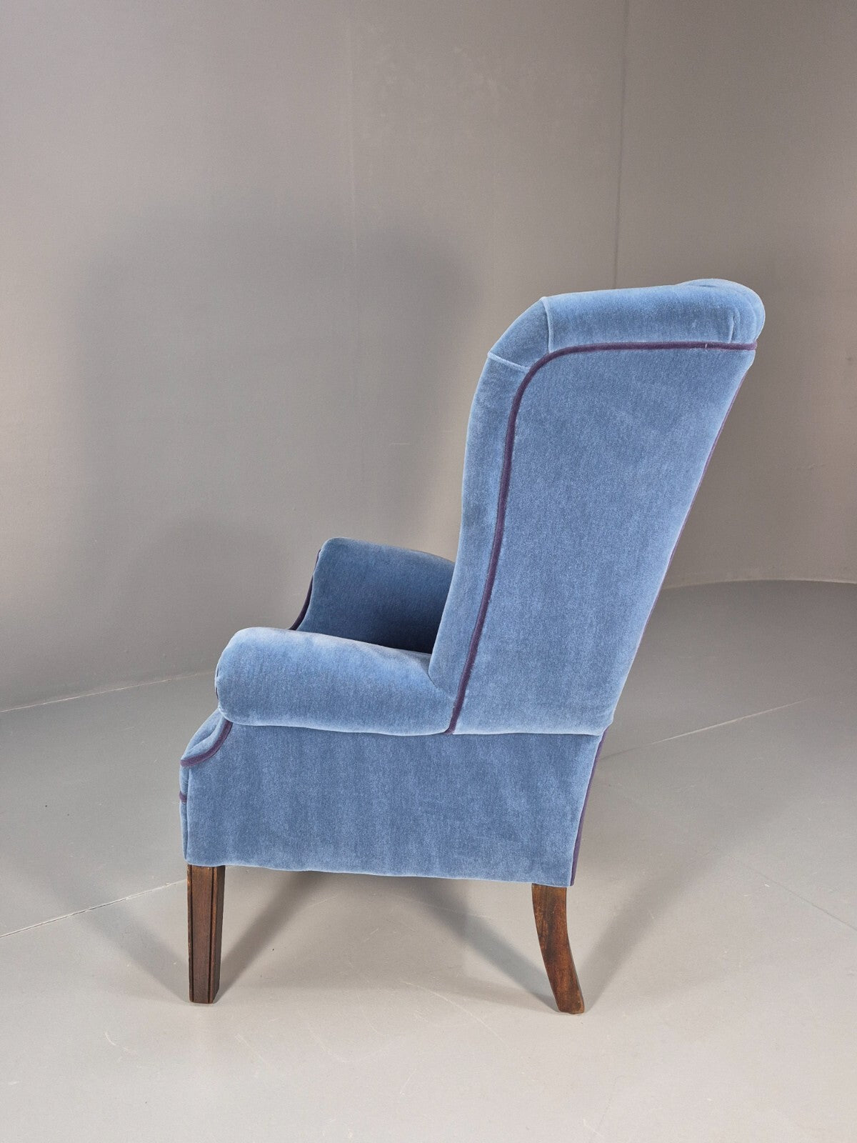 Vintage Wingback Lounge Chair Blue Velvet Antique Style EB9693 VNOR10