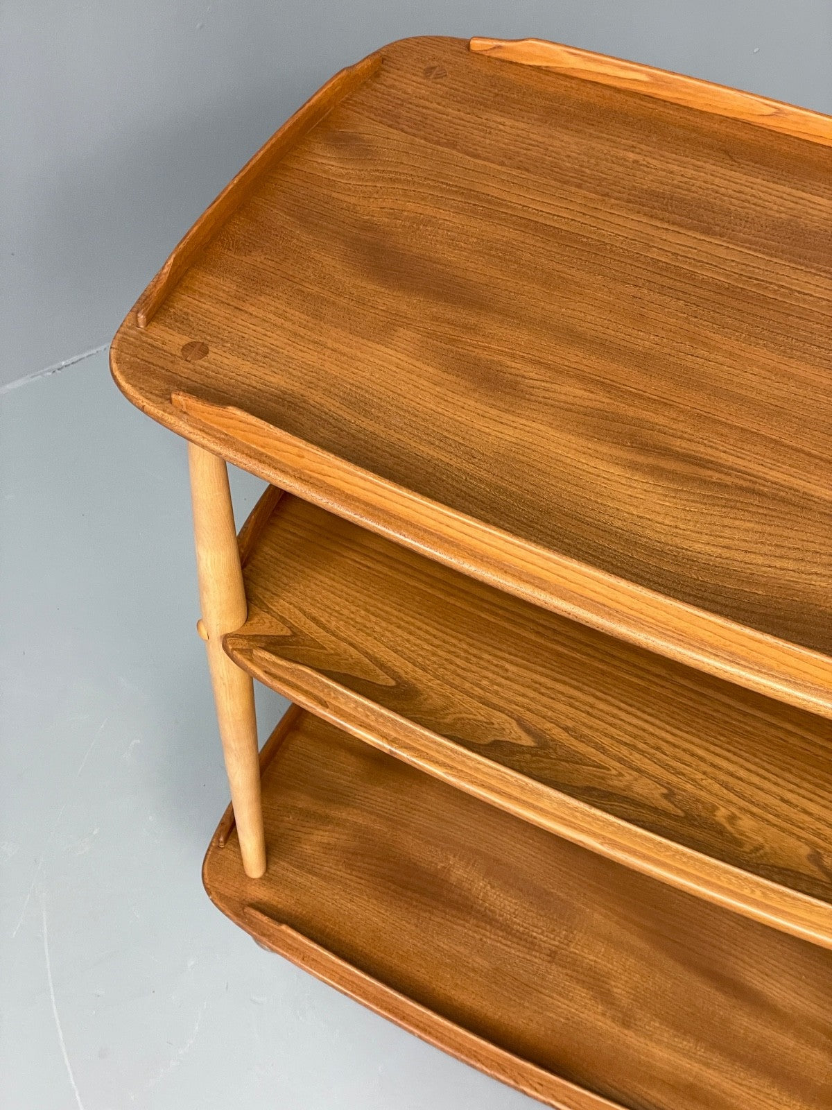 Vintage Ercol Serving Trolley Elm & Beech Mid Tone On Castors Solid EB11055 MWOO7