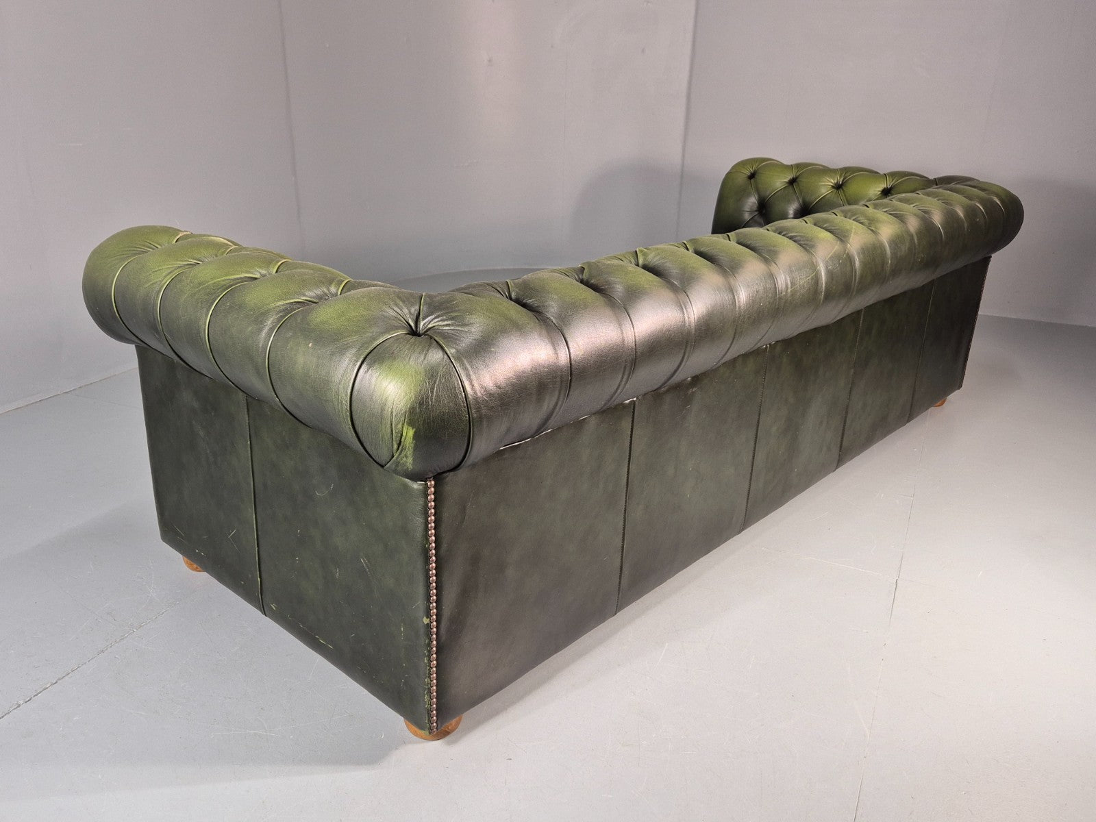 Three Seater Green Leather Chesterfield Quality Version Retro EB11023 VCHE20
