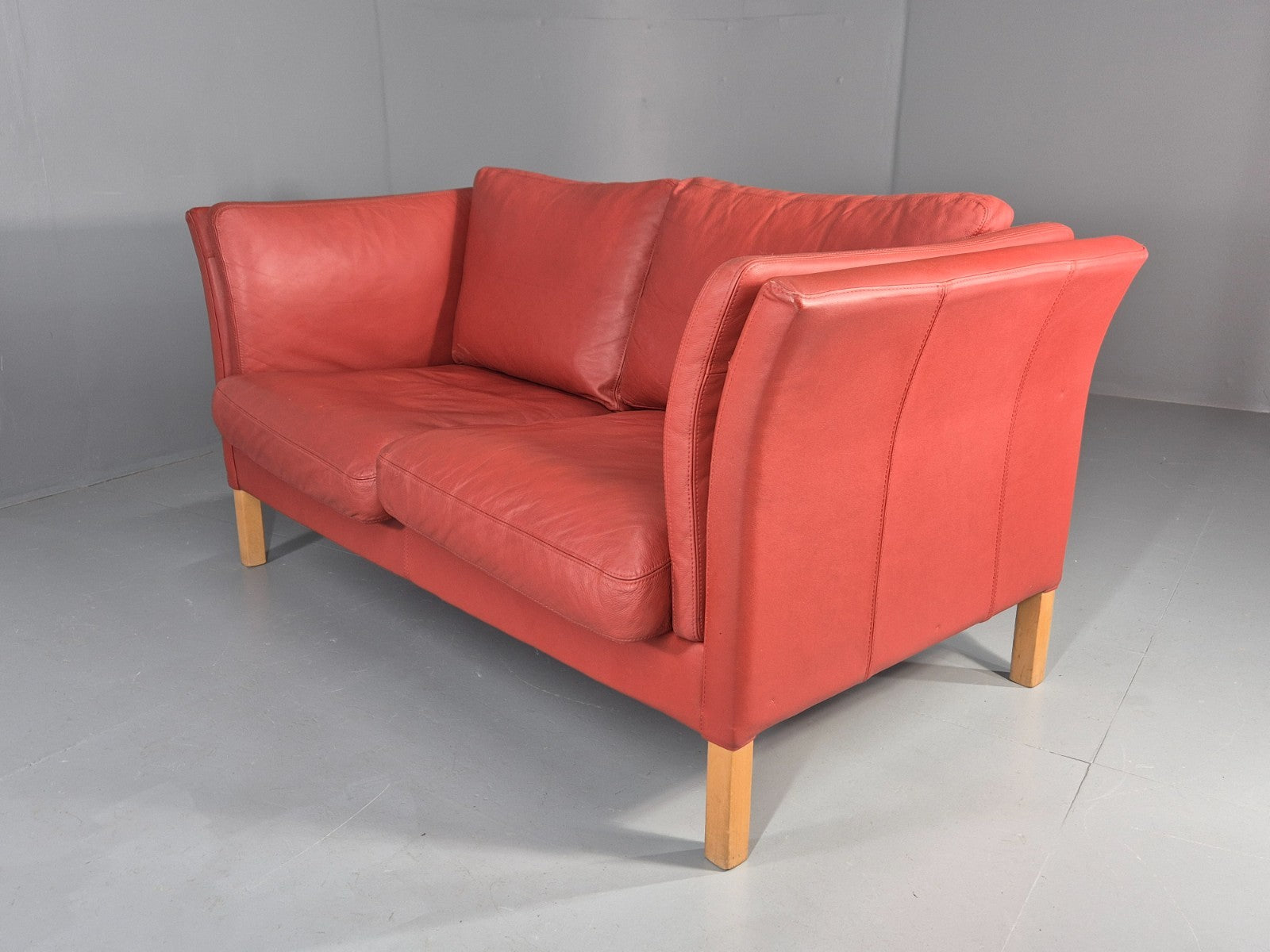 Vintage Danish 2 Seater Danish Skalma Red Leather 1980s Retro MCM EB10512 M2SS19