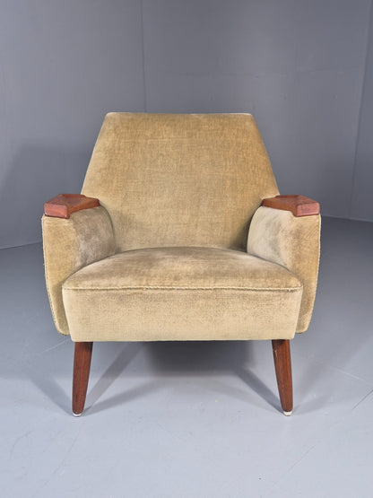 Vintage Mid Century Lounge Chair 1960s Green Velour Teak Detail EB11296 MNOR3