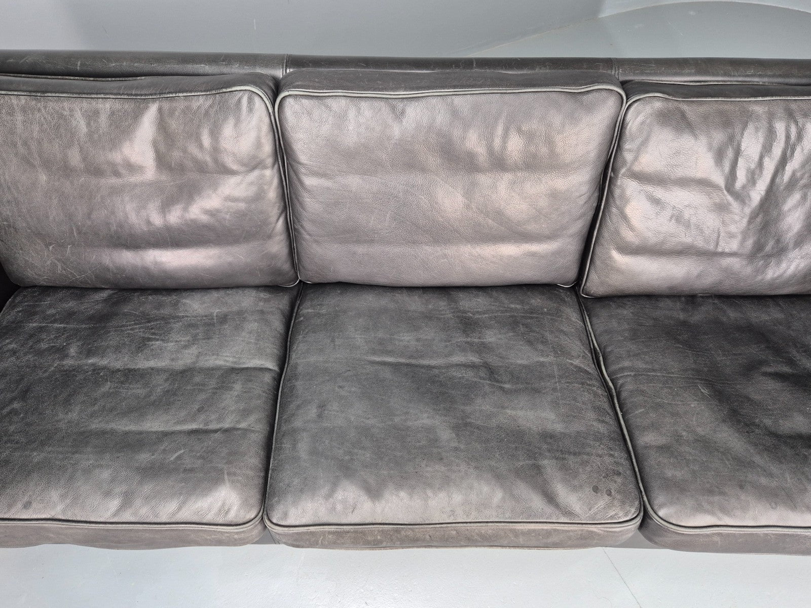 Vintage 3 Seat Sofa Black Leather Danish 1980s Retro Mid Century EB10479 M3SS8