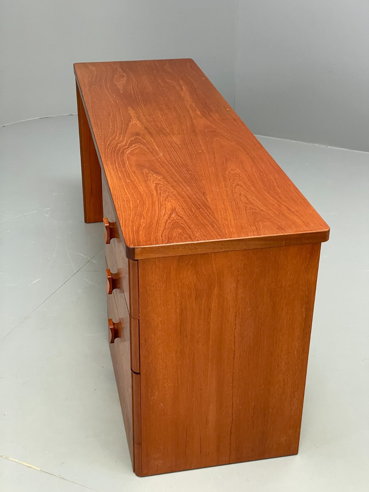 Vintage Stag Teak Desk Dresser Drawers Retro 1970s EB11792 MWOO16