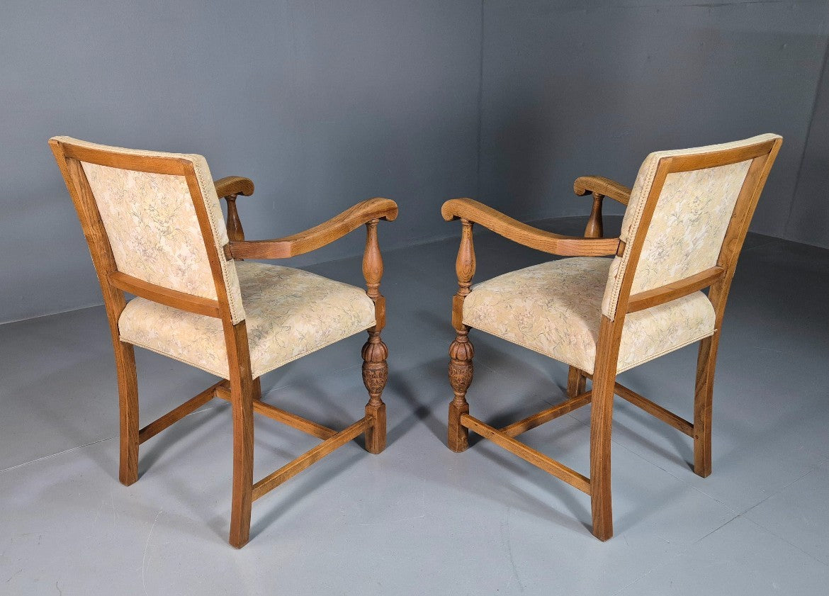 2 Antique Hall Chairs in Oak Frame and Floral Upholstery EB7362 VCAR11