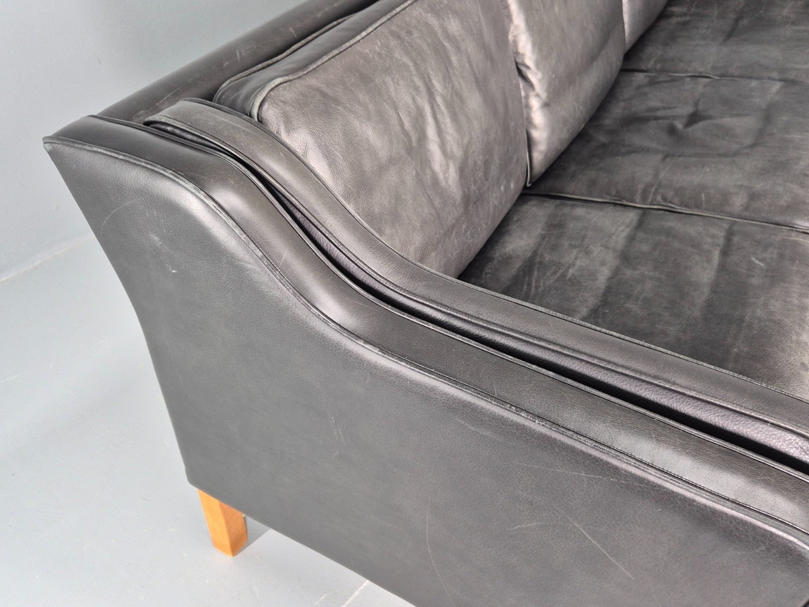 Vintage 3 Seat Sofa Black Leather Danish 1980s Retro Mid Century EB10479 M3SS17