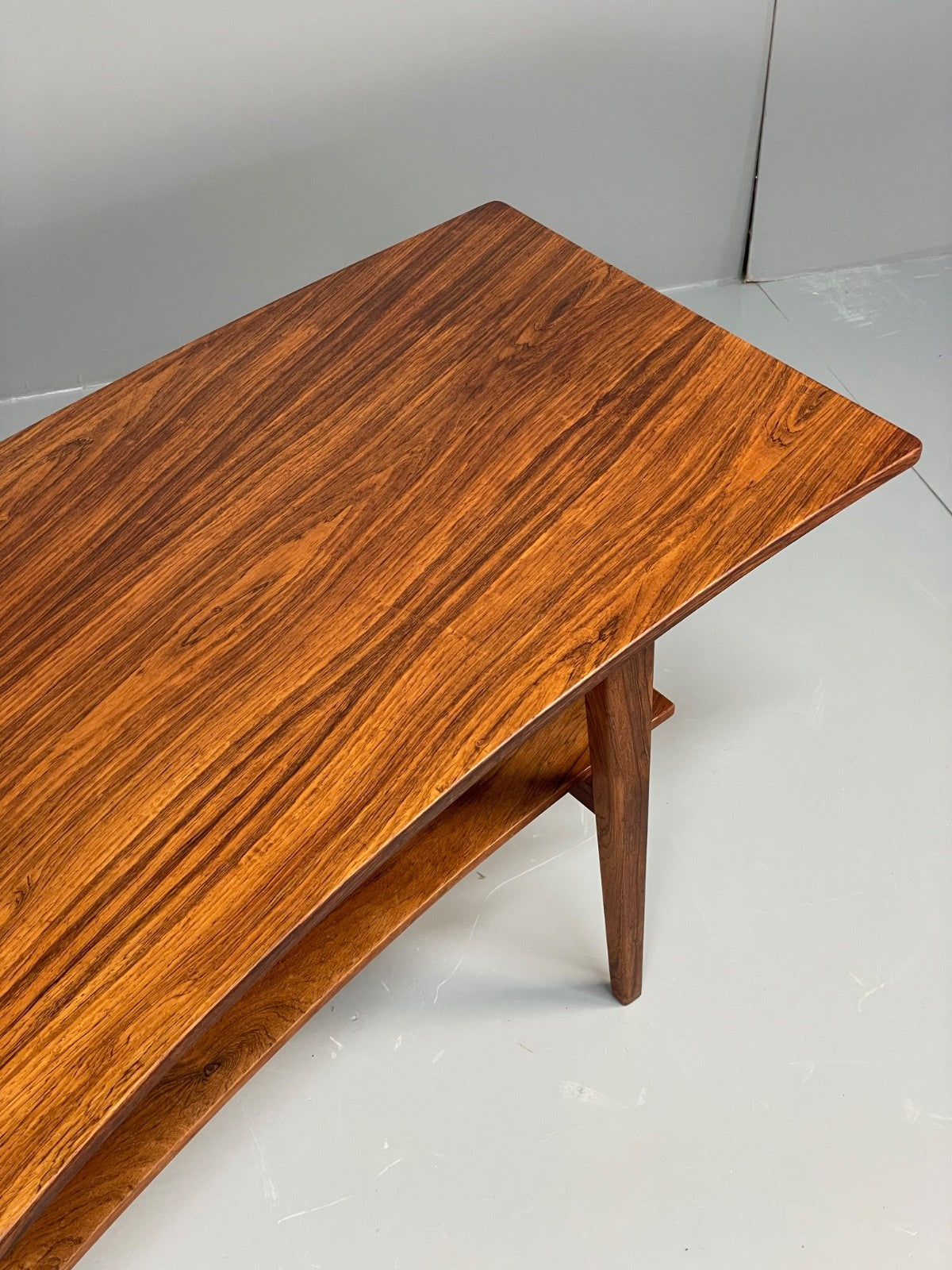 Curved 1960s Coffee Table Vintage Mid Century Danish With Shelf  EB10855 MWOO7