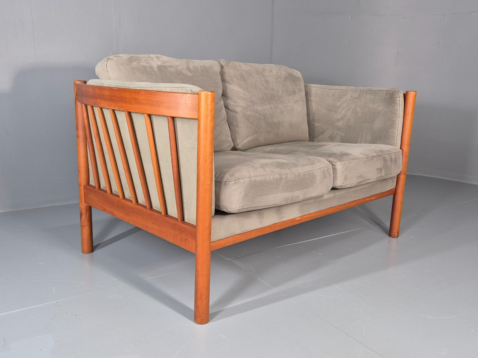 Vintage 2 Seat Settee Mid Century Danish Design Beech Wood Frame EB10508 M2SS8