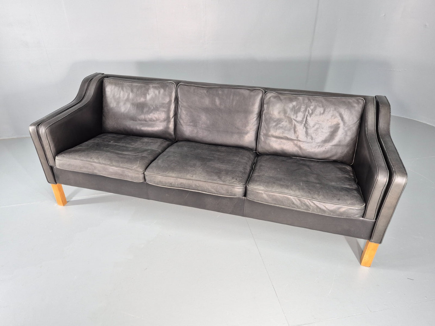 Vintage 3 Seat Sofa Black Leather Danish 1980s Retro Mid Century EB10479 M3SS6