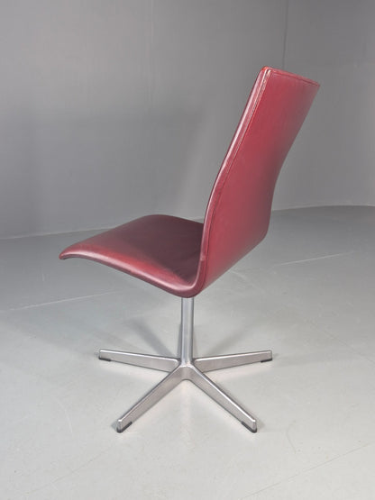 Vintage Fritz Hansen Oxford Chair Arne Jacobsen Design 2004 MCM EB11750 MSWI8