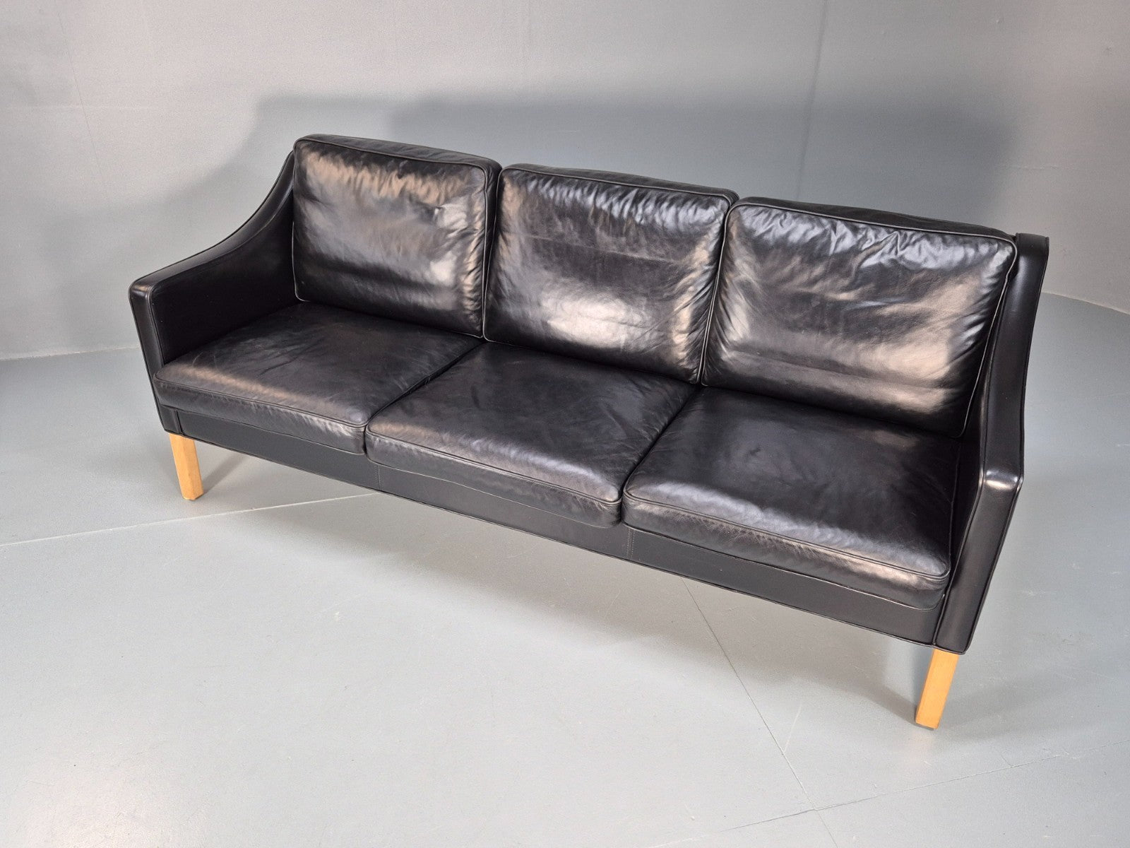 Vintage 3 Seater Leather Sofa Danish Mogensen Style Black 1980s EB10689 M3SS7