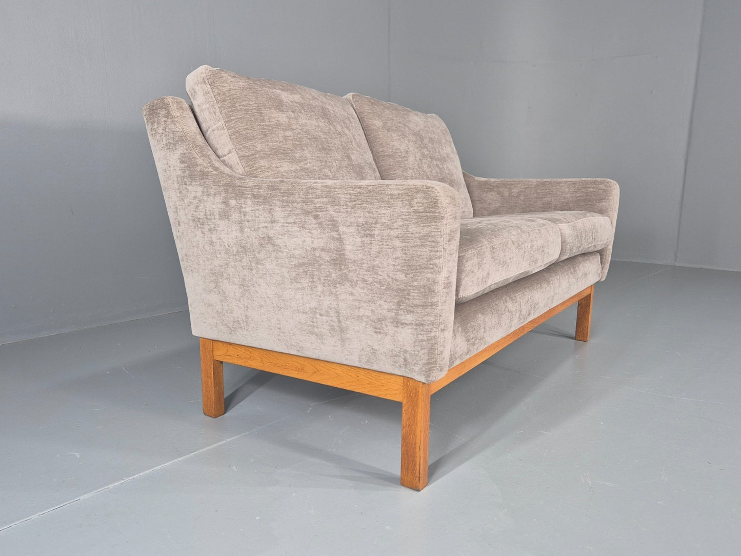 Vintage Mid Century 2 Seat Sofa New upholstery Oak base 1970s Retro EB11822 M2SS10