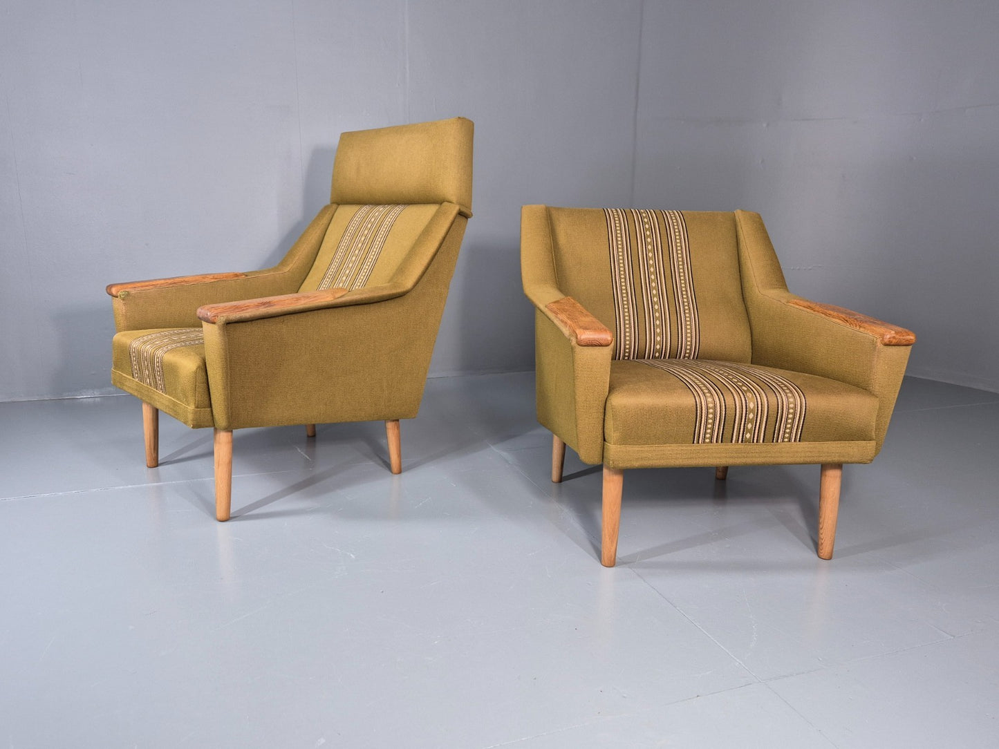 2 1970s Danish Lounge Chairs Green Wool Oak Details Retro Quality EB11408 MNOR0