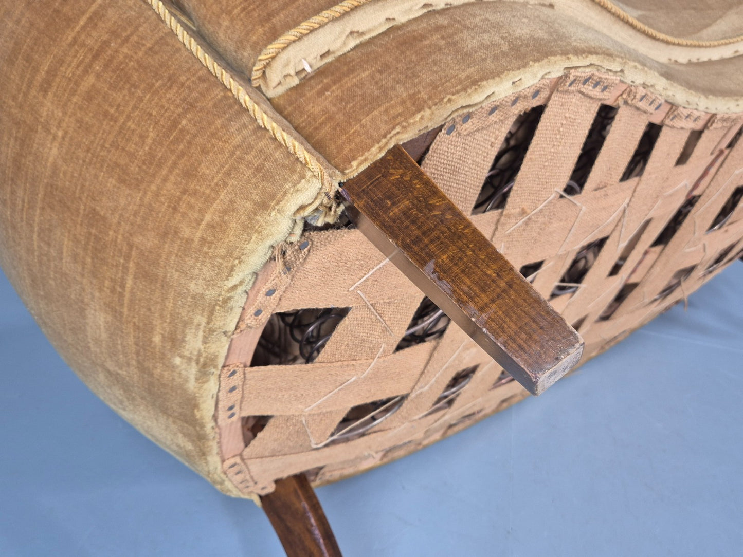 Classic Two Seater Danish Curved Banana Sofa 1930s Art Deco Gold  EB10791 M2SS8