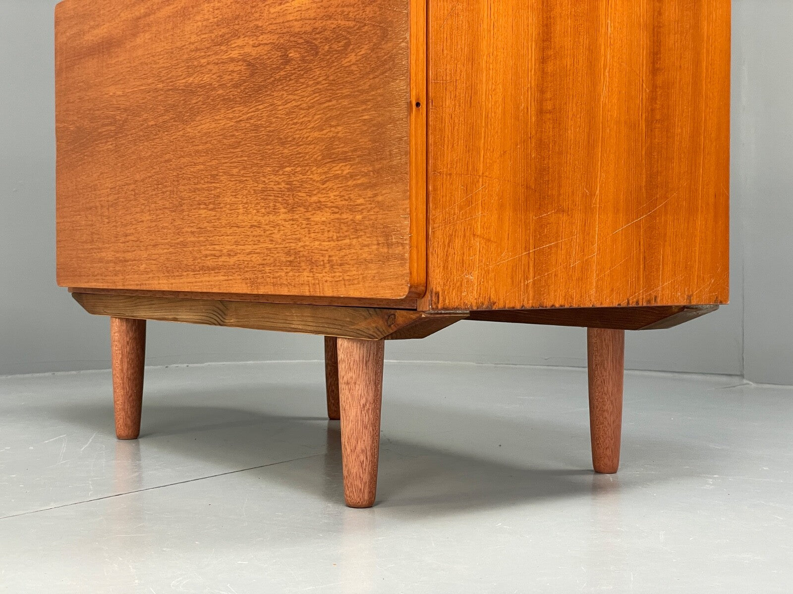 Vintage Teak Media Unit Drop Door Cabinet By Beaver & Tapley EB9743 MWOO - UKDK FURNITURE