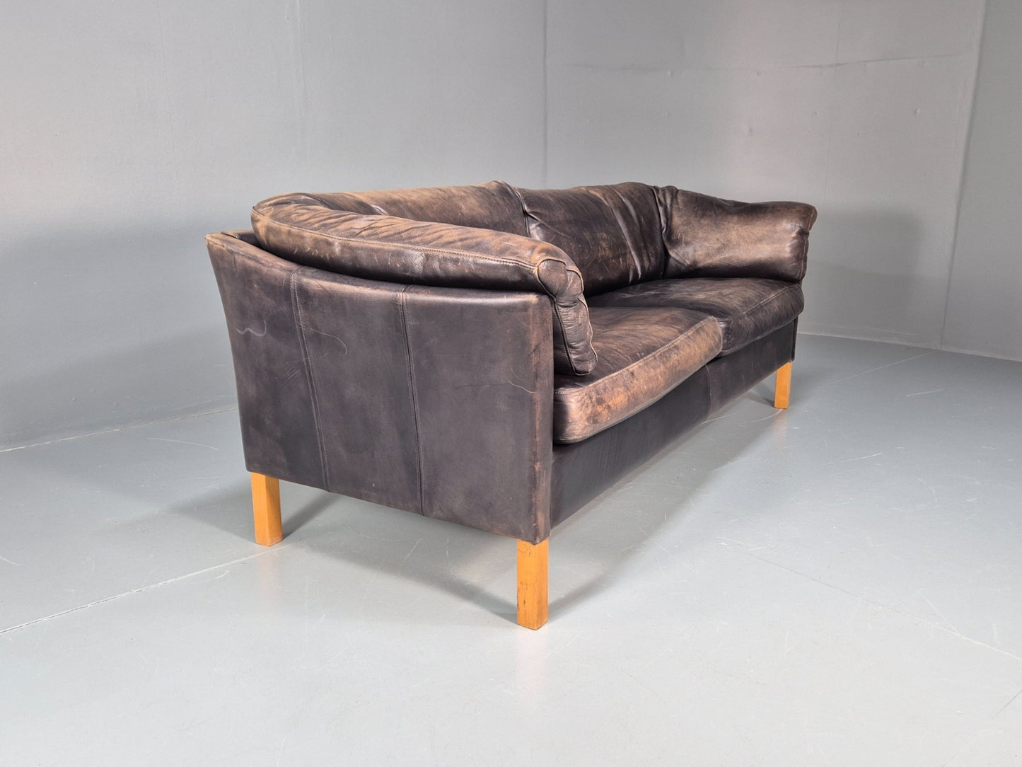 Vintage Mogens Hansen MH535 3 Seat Black Leather Sofa Danish EB10054 M3SS11