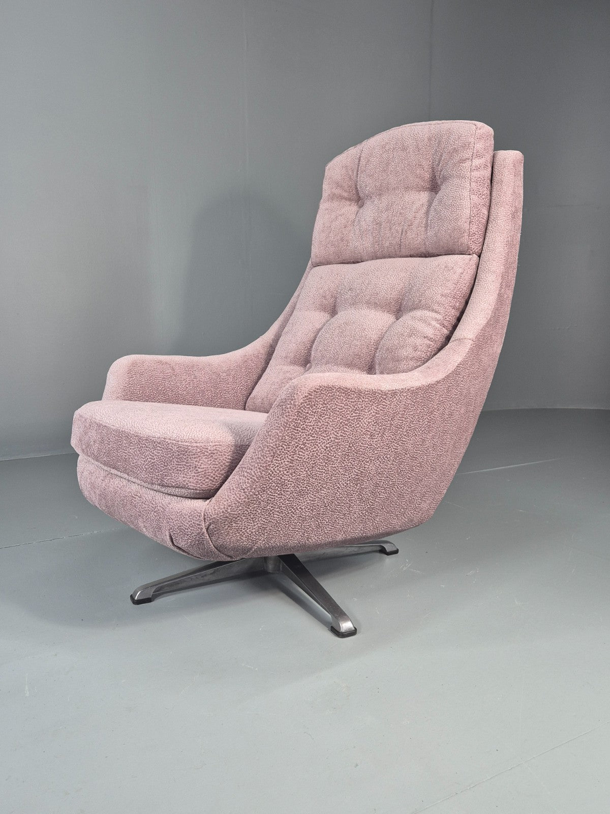 Vintage Mid Century Swivel Bucket Chair Danish 1970s New Upholstery EB11819 MSWI8