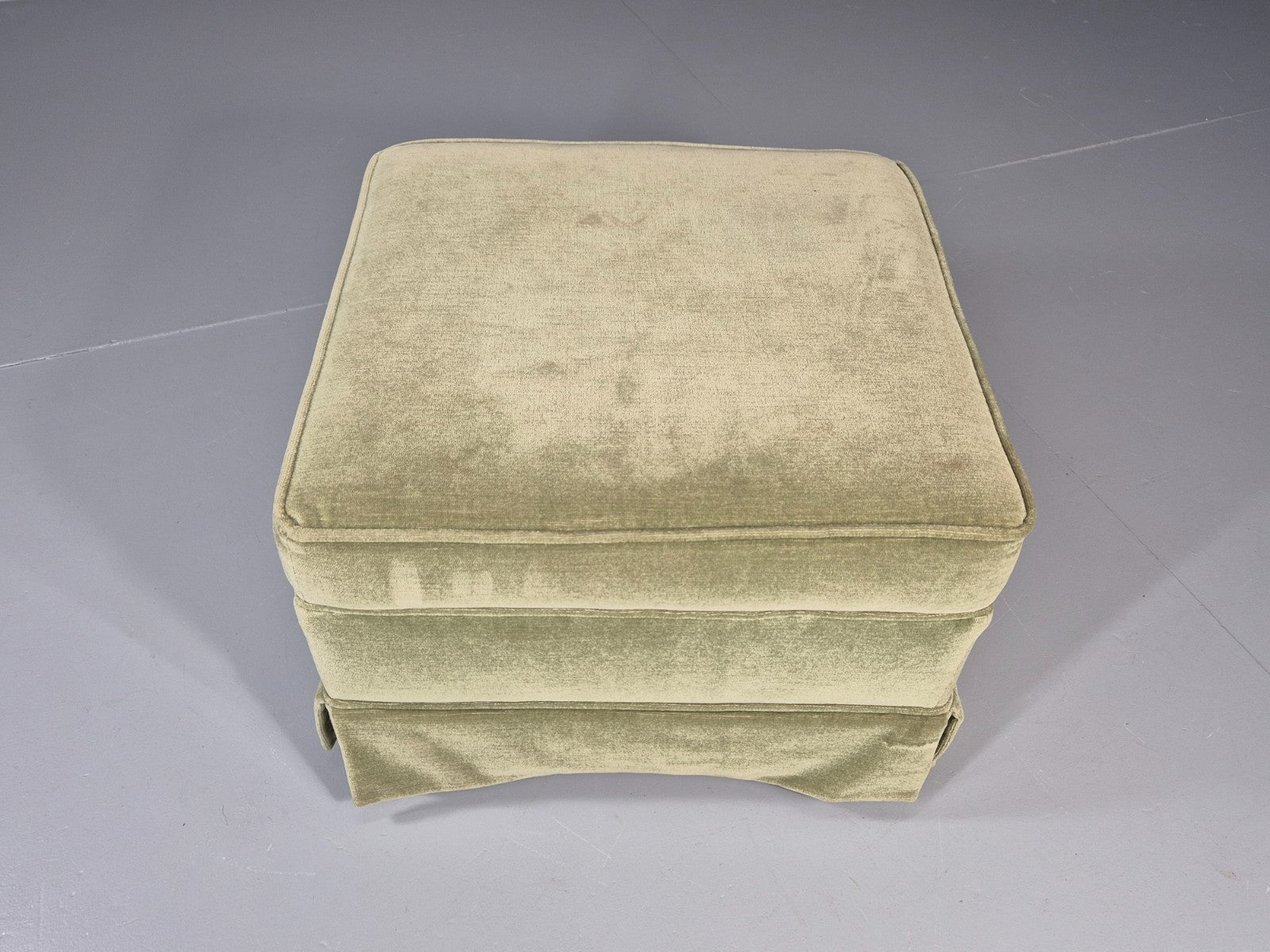 Vintage 1970s Footstool Pouffe Green Velour Retro EB11483 MFOO3