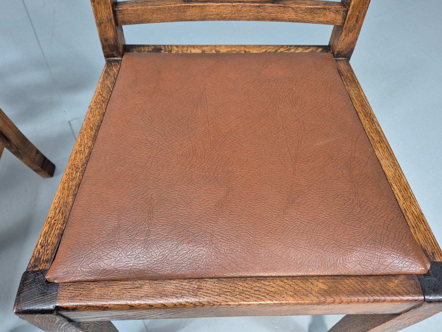 3 Arts and Crafts Heals style Oak Dining Chairs 1920s EB10695 VDIN7