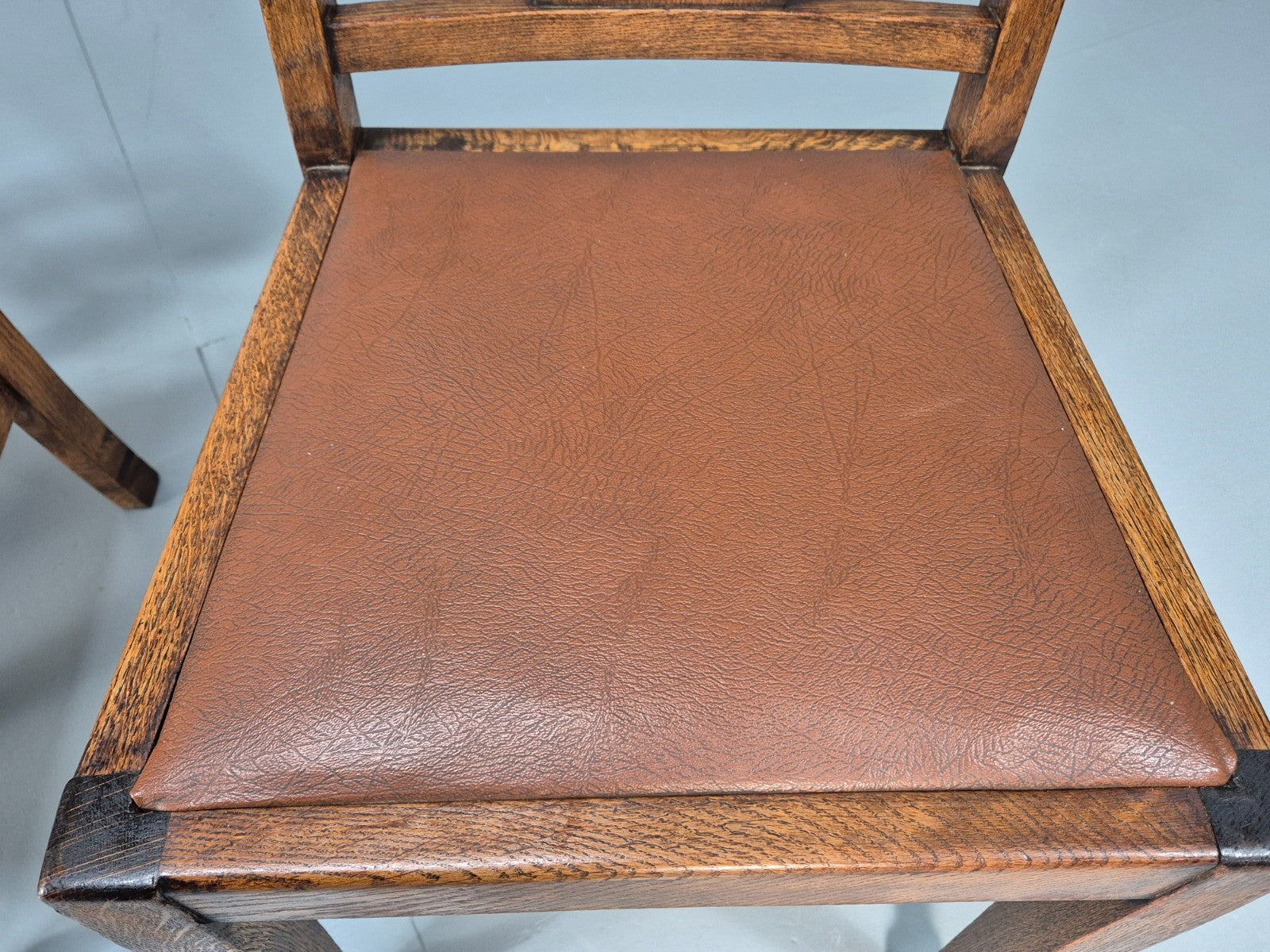 3 Arts and Crafts Heals style Oak Dining Chairs 1920s EB10695 VDIN7