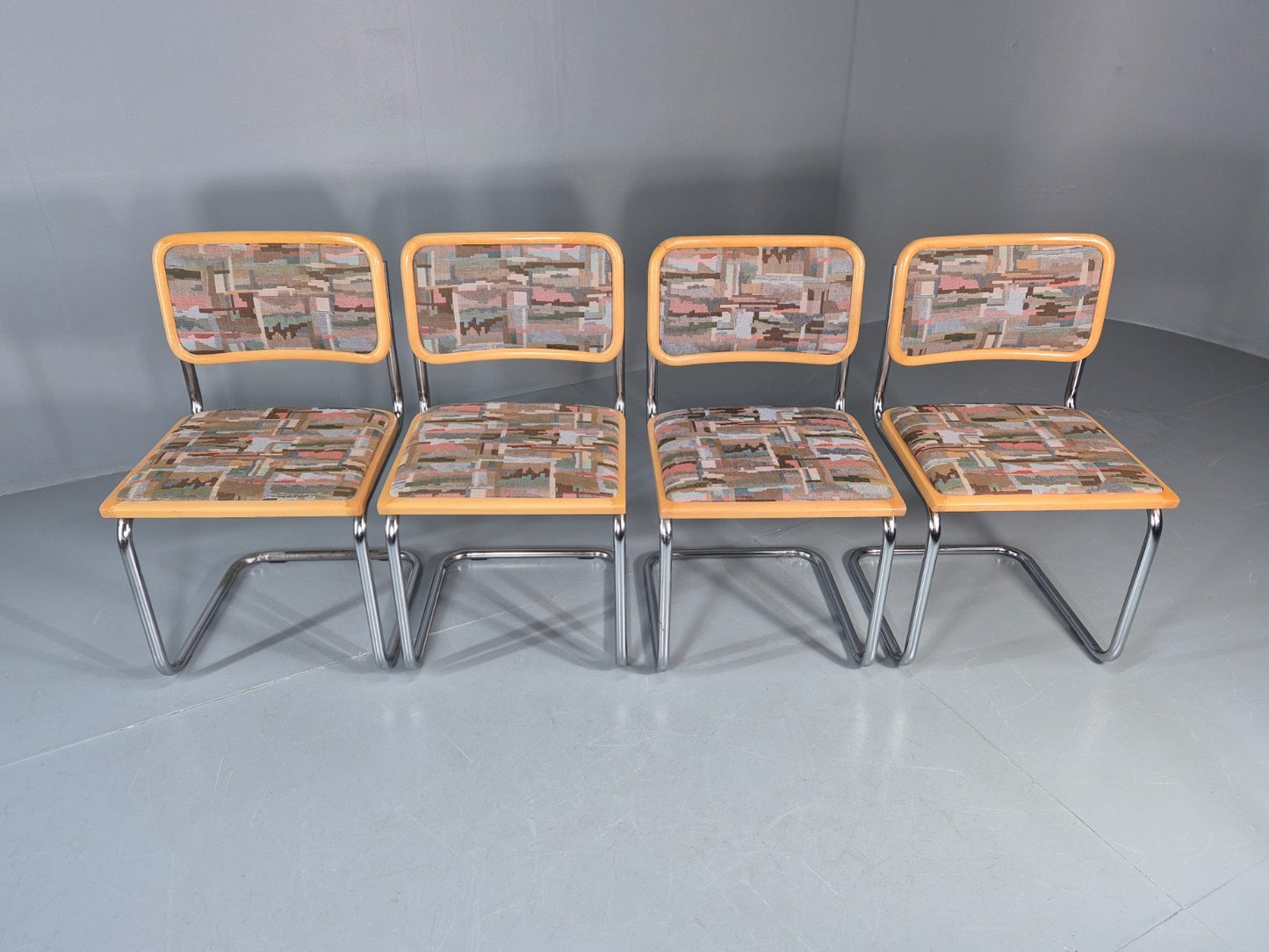 4 Cesca Dining Chairs Marcel Breuer Bauhaus Classic 1980s Retro EB11210 VDIN5