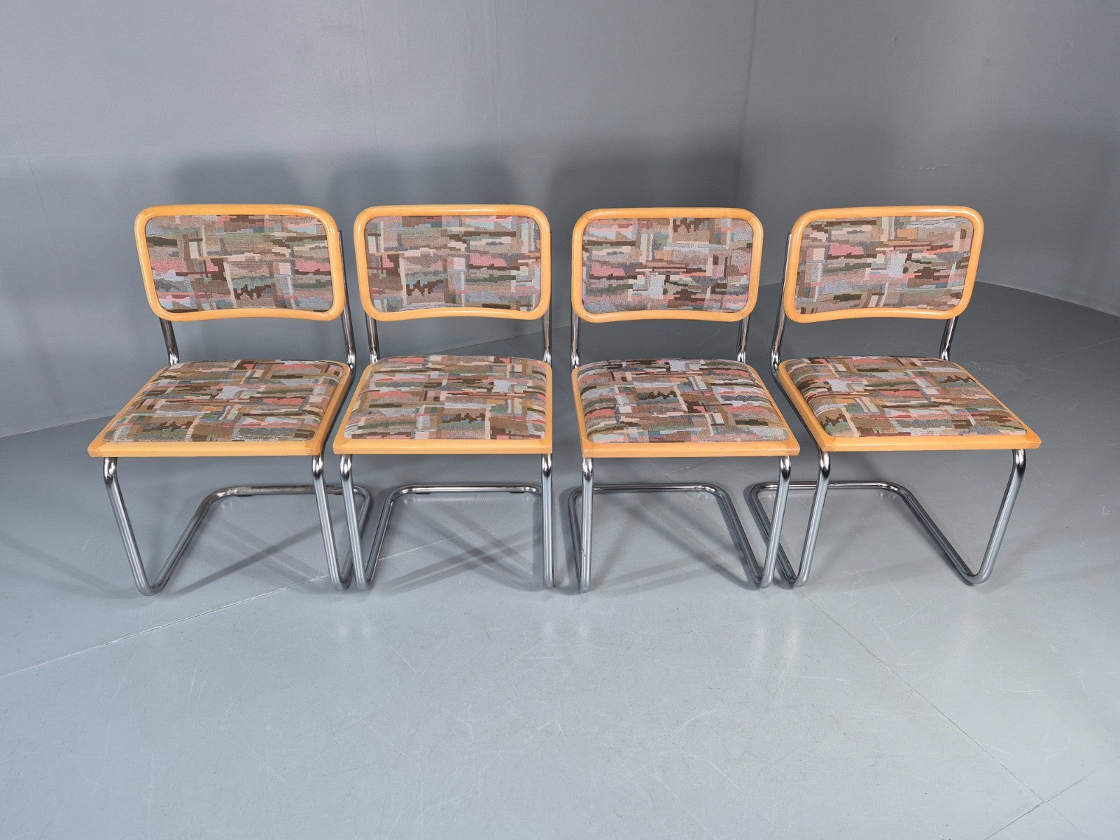 4 Cesca Dining Chairs Marcel Breuer Bauhaus Classic 1980s Retro EB11210 VDIN5