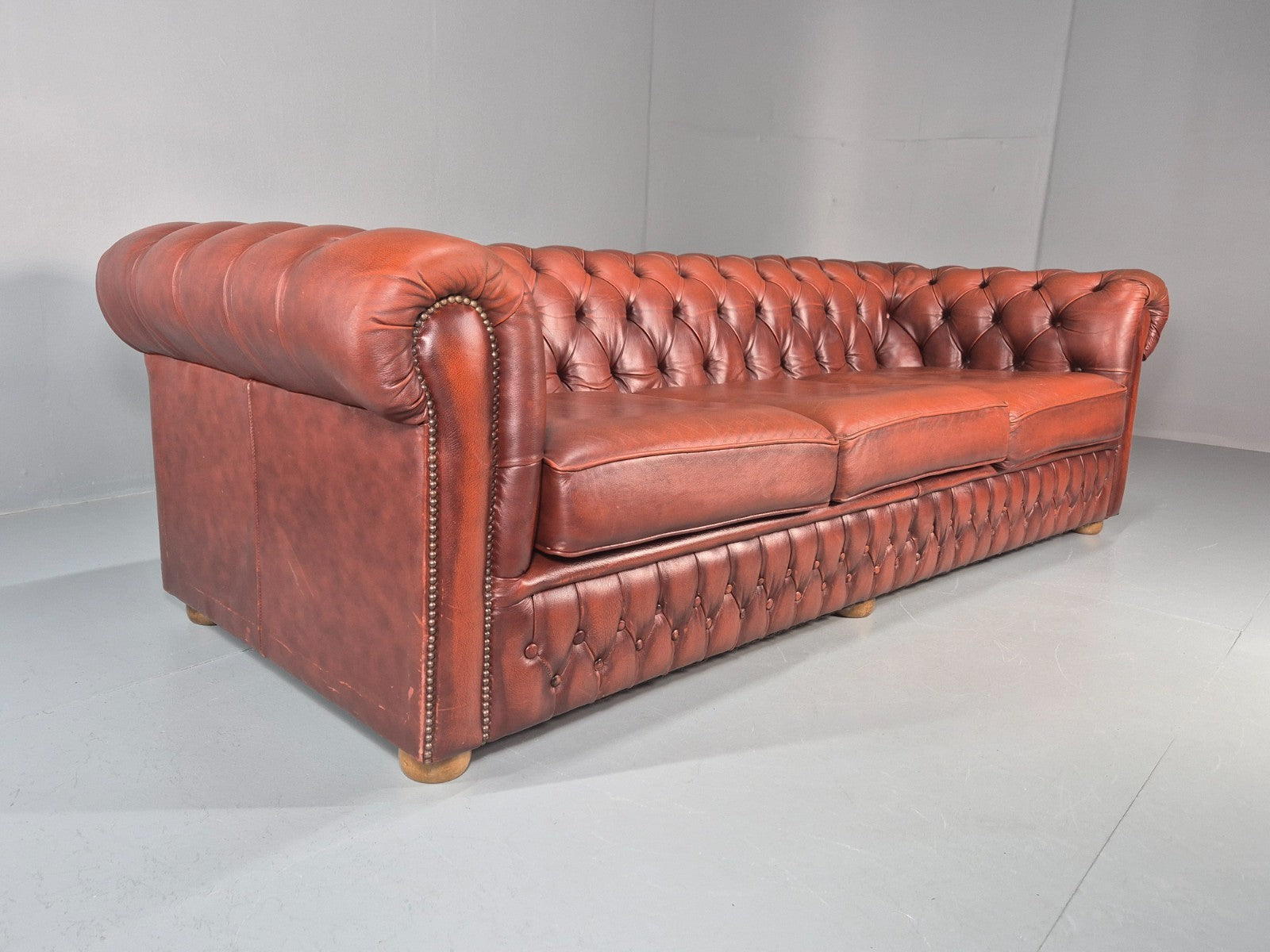 3 Seater Chesterfield Sofa Red Leather Studded Vintage EB10925 VCHE1
