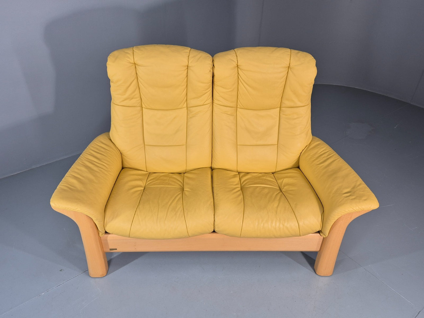 Ekornes Stressless Two Seater Leather Sofa Recline Stressless  EB11266 M2SS5