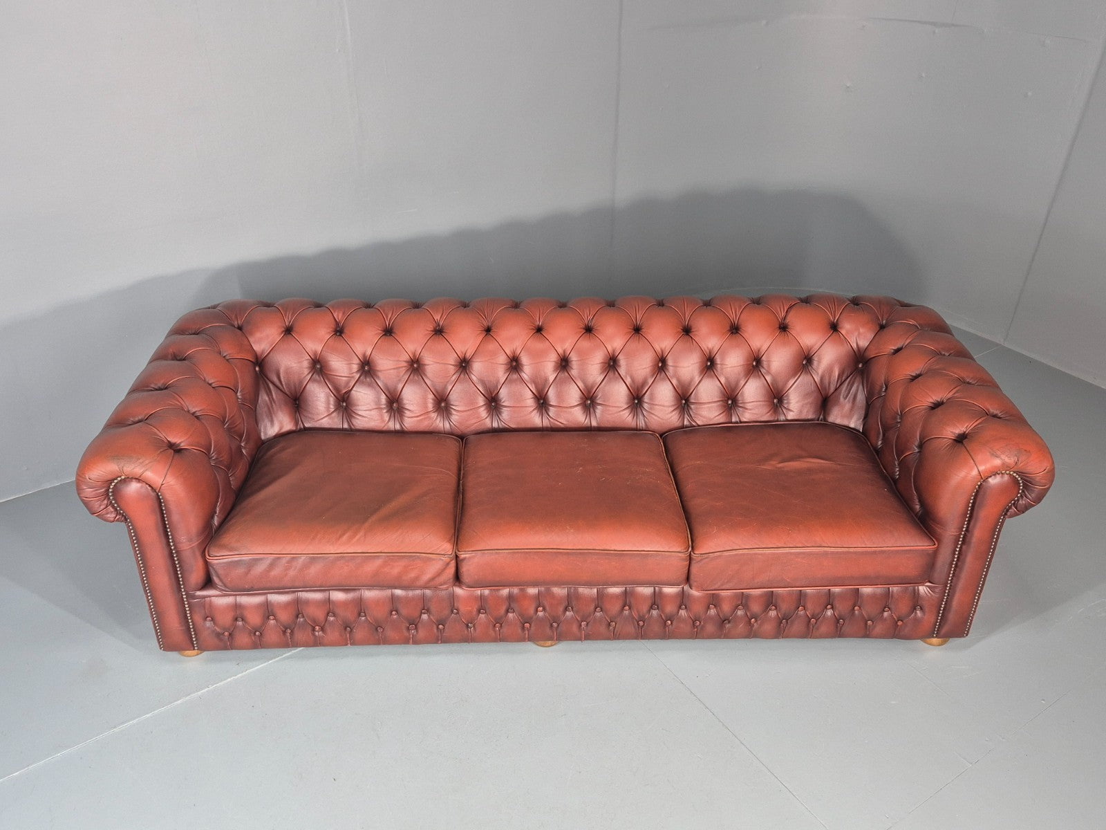 3 Seater Chesterfield Sofa Red Leather Studded Vintage EB11021 VCHE4