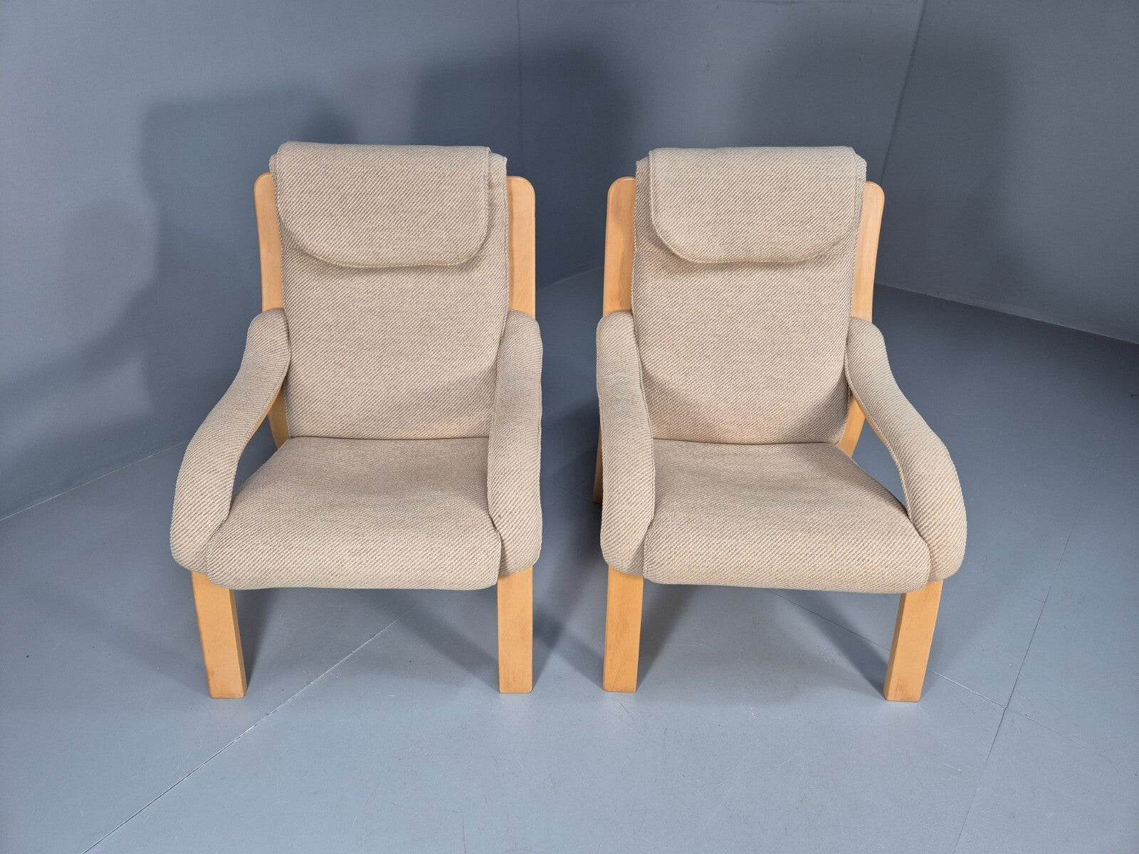 Bentwood Lounge Chairs Pair Oatmeal Fabric Beech Wood Danish Design EB9251 MBEN - UKDK FURNITURE