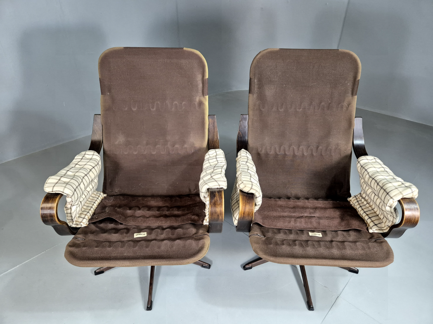 2 Vintage Swivel Chairs Cream Checkered Wool Bentwood Retro MCM EB7192 MBEN - UKDK FURNITURE