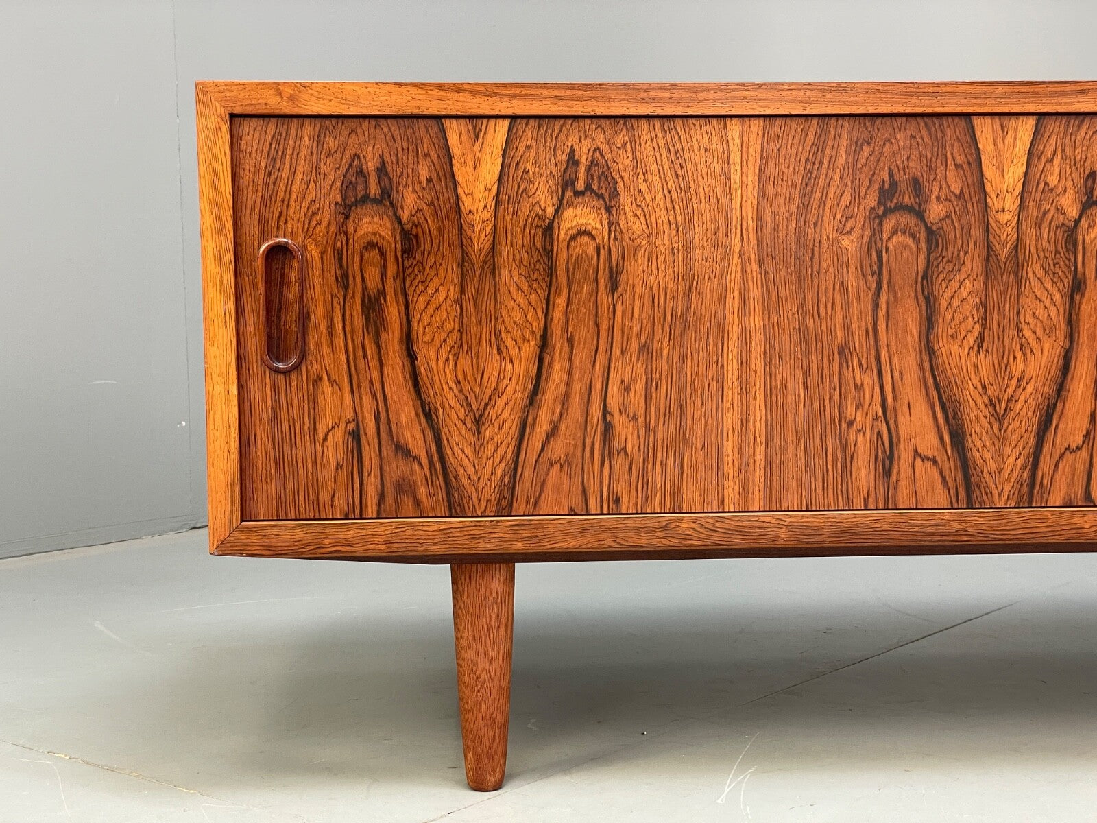 Vintage Danish Media Unit TV Stand HiFi Cabinet By Poul Hundevad EB9511 MWOO - UKDK FURNITURE