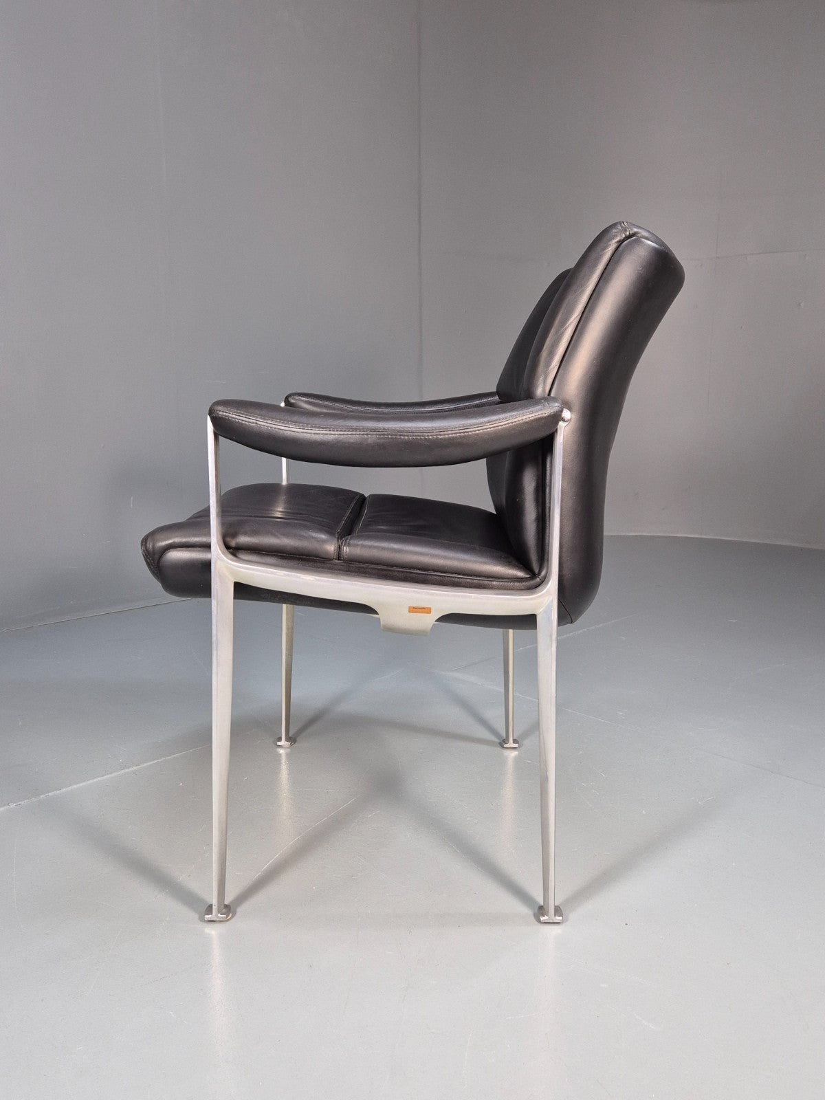 Roder Sohne Leather and Aluminium Boardroom Chair 1960s Retro MCM EB10616 MNOR13