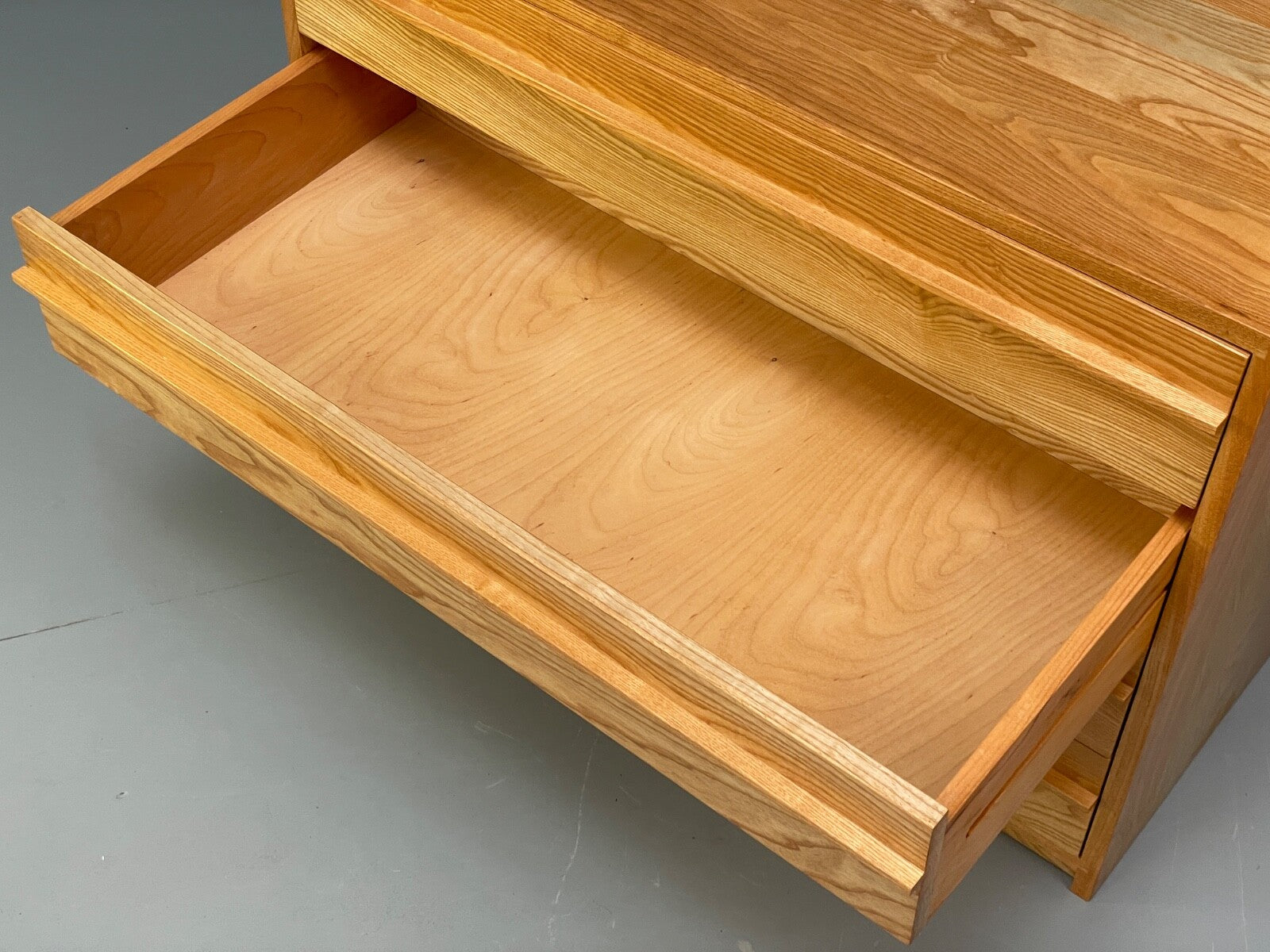 Solid Ash Chest Of Drawers With Mid Century Styled Handles Modern EB9724 MWOO - UKDK FURNITURE