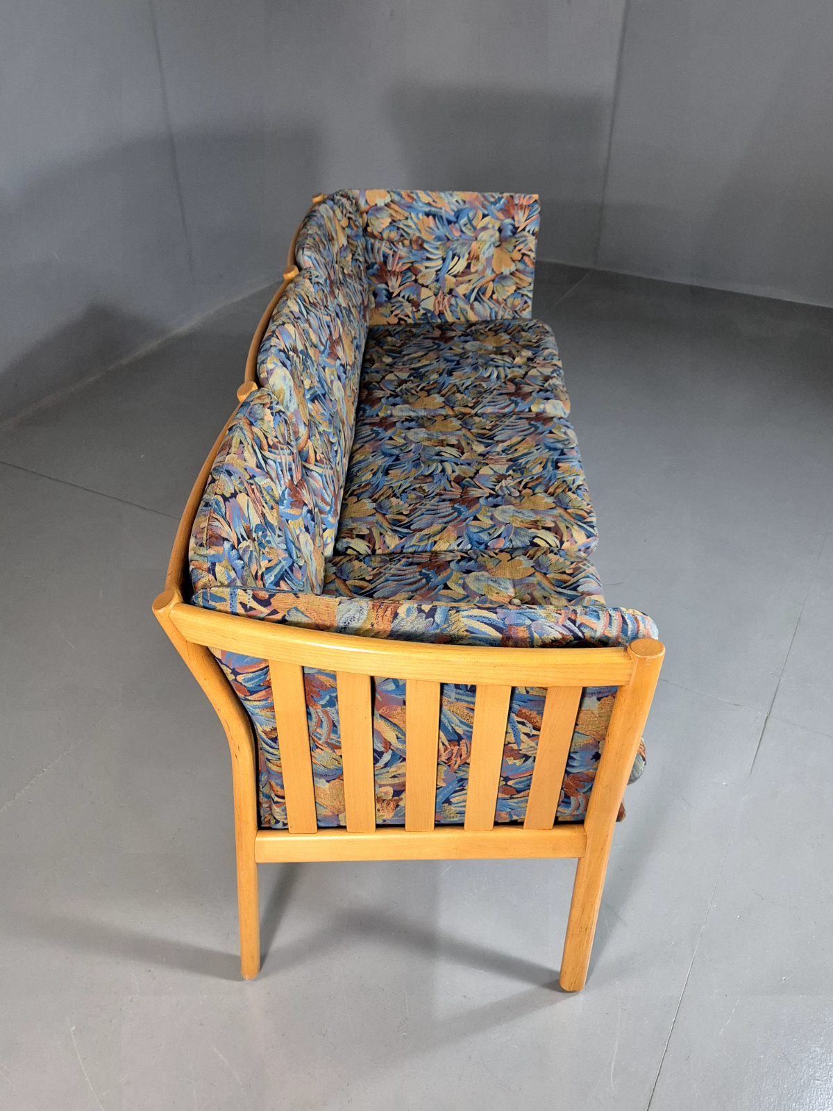 3 Seat Sofa Vintage Danish Blue Floral Beech Frame 1980s Retro EB7279 M3SS7