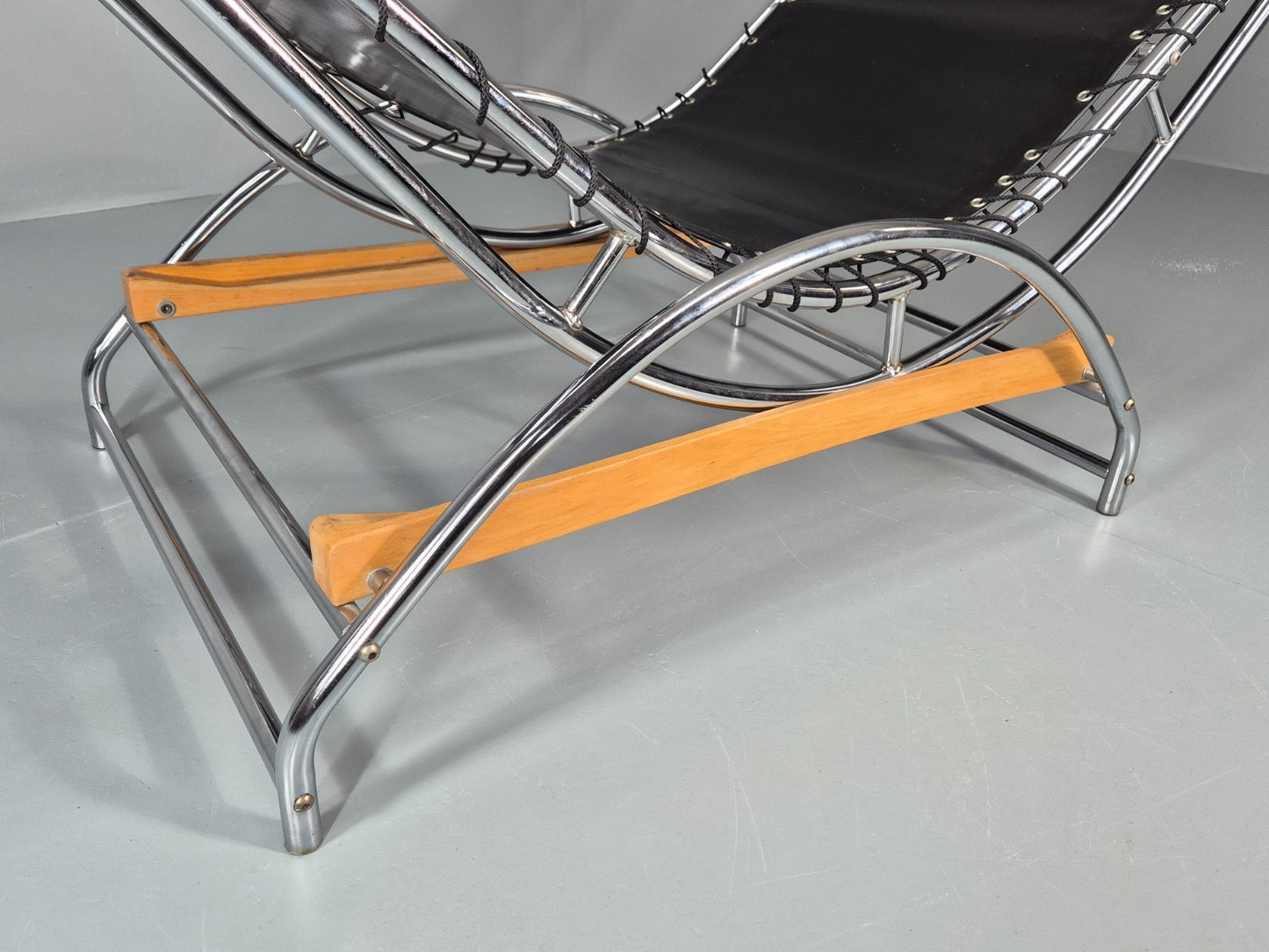 Vintage Bauhaus Style Chaise Longue Ahlberg for Swecco 1980s Retro  EB11112 M4SS3