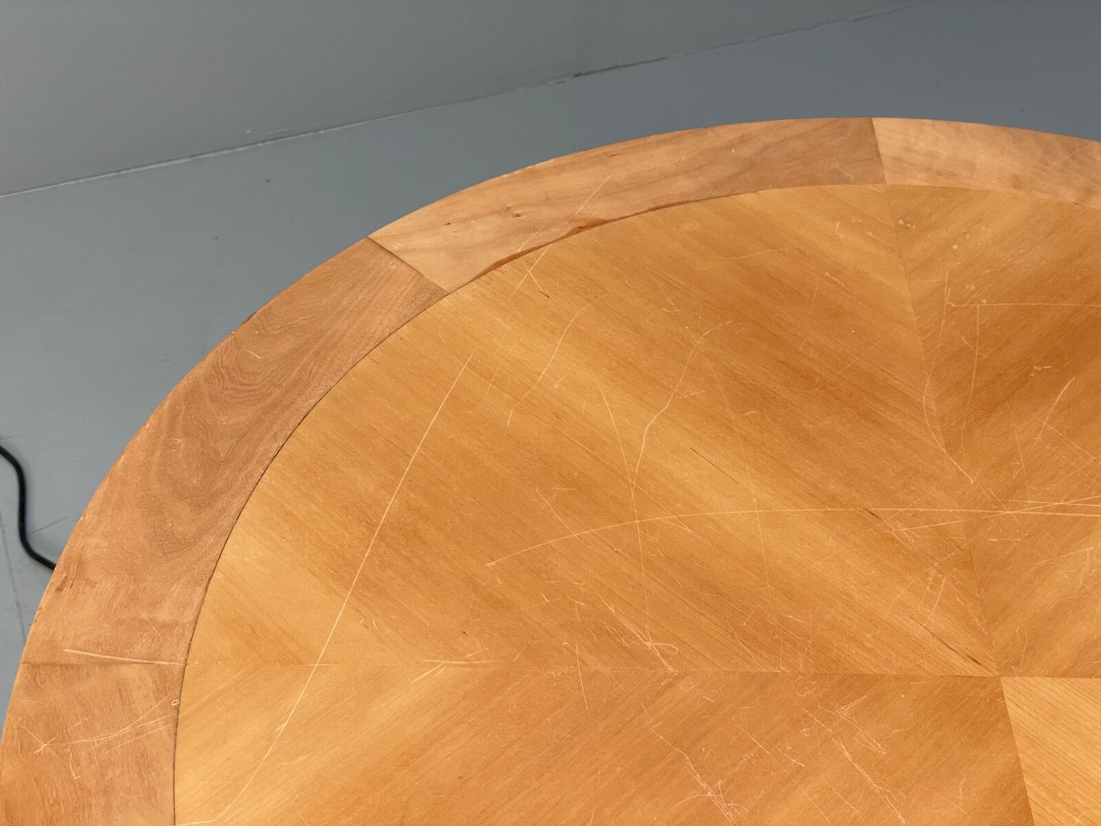 Circular Maple Coffee Table Height Adjustable Art Deco Themed Modern EB9439 MWOO - UKDK FURNITURE