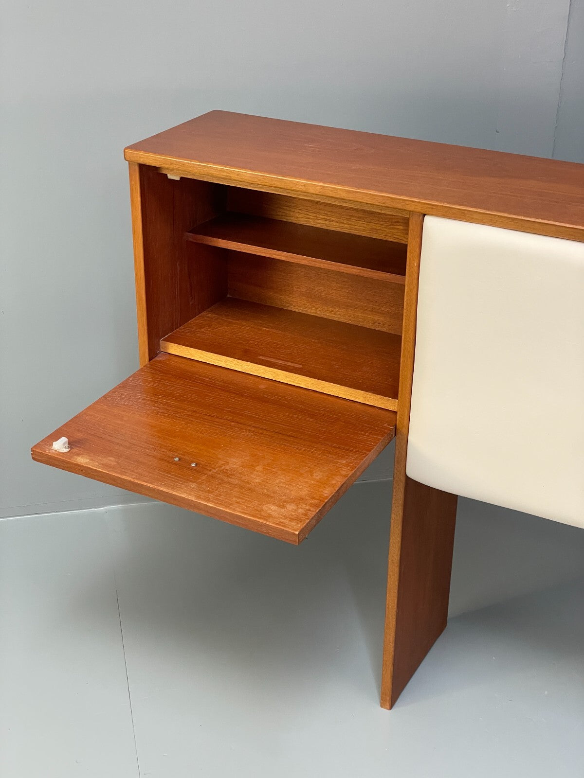 Vintage Teak Bedside Cabinets & Headboard By Meredew 1970s King Size EB9527 MWOO - UKDK FURNITURE