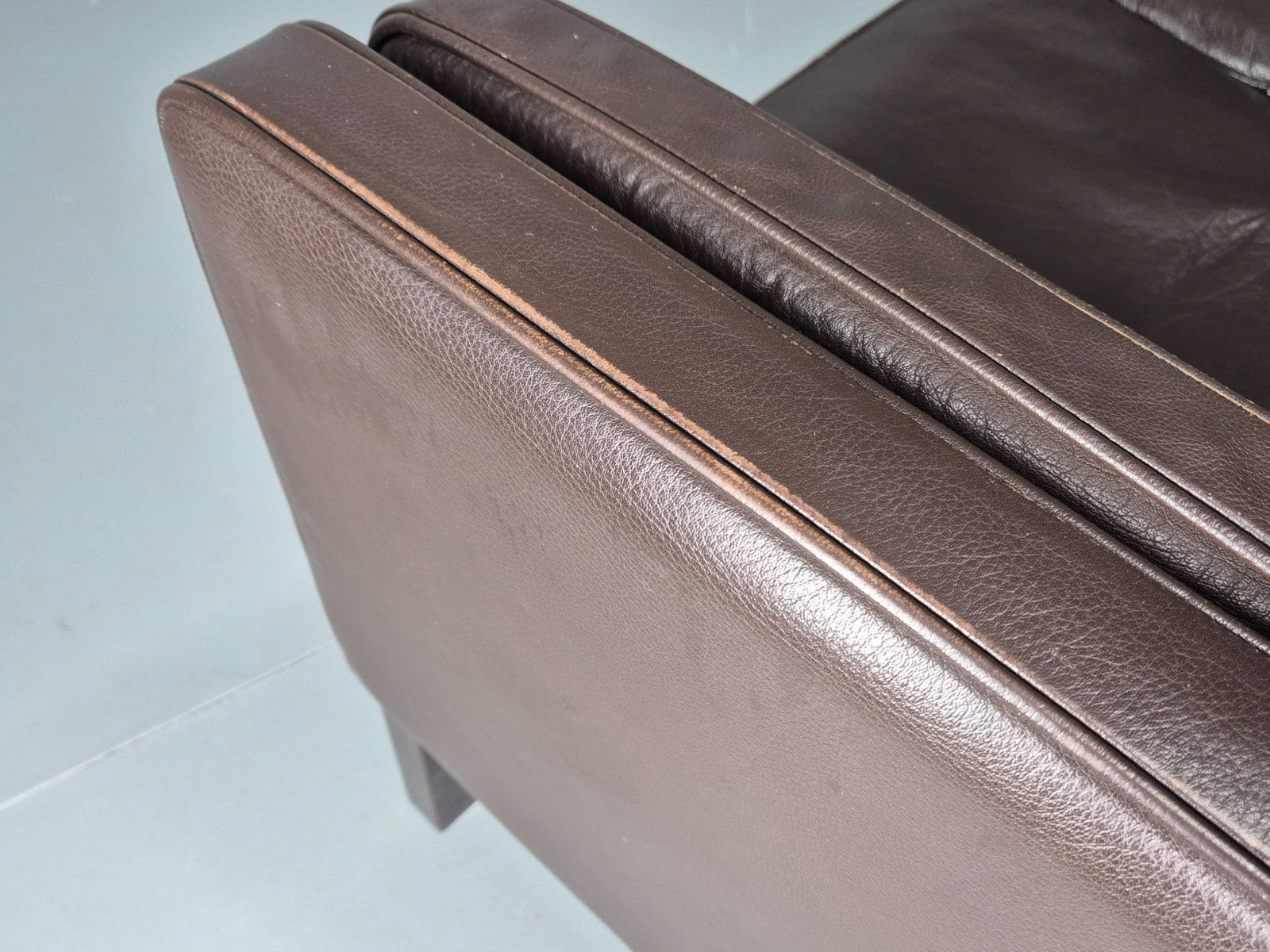 Vintage Danish 2 Seat Settee 1970s Danish Brown Leather Retro MCM EB11633 M2SS16