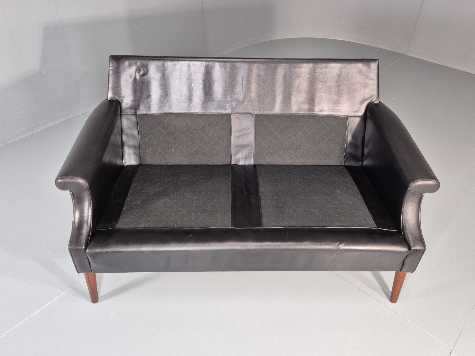 Vintage 1960s Two Seater Leather Sofa Retro Mid Century Danish EB11379 M2SS10